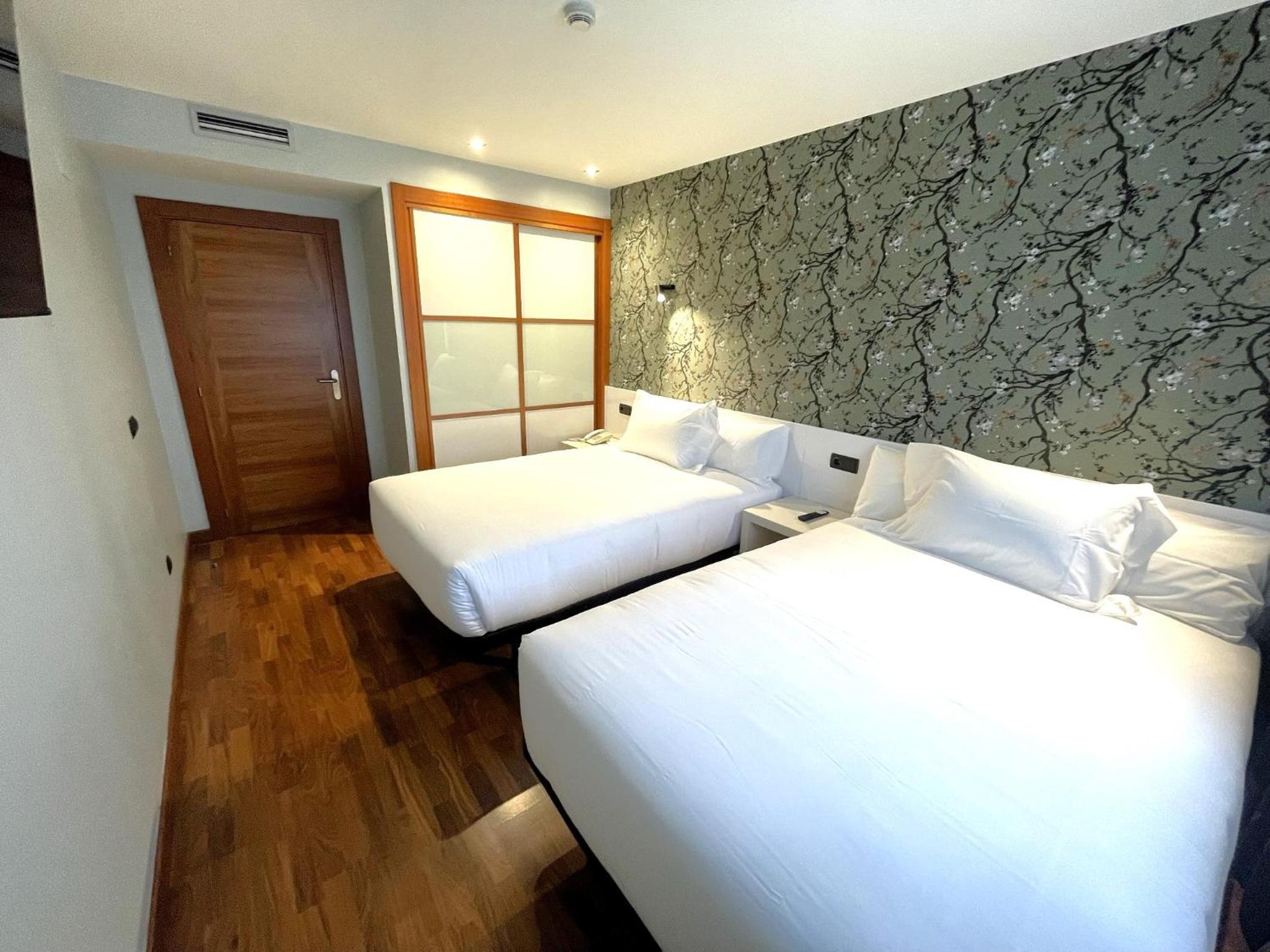 Family Room - Photo 1