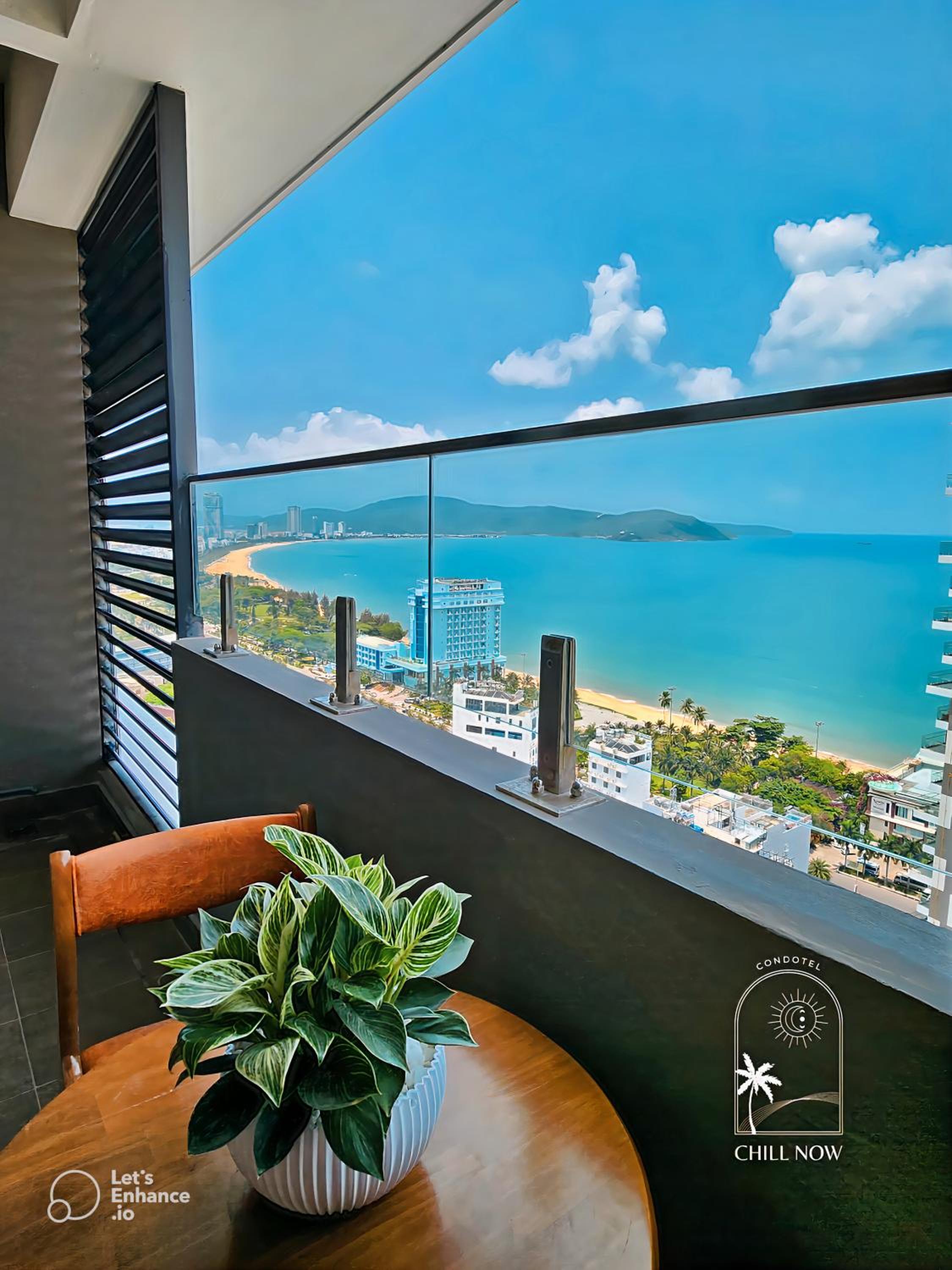 Three-Bedroom Apartment with Ocean View photo 3