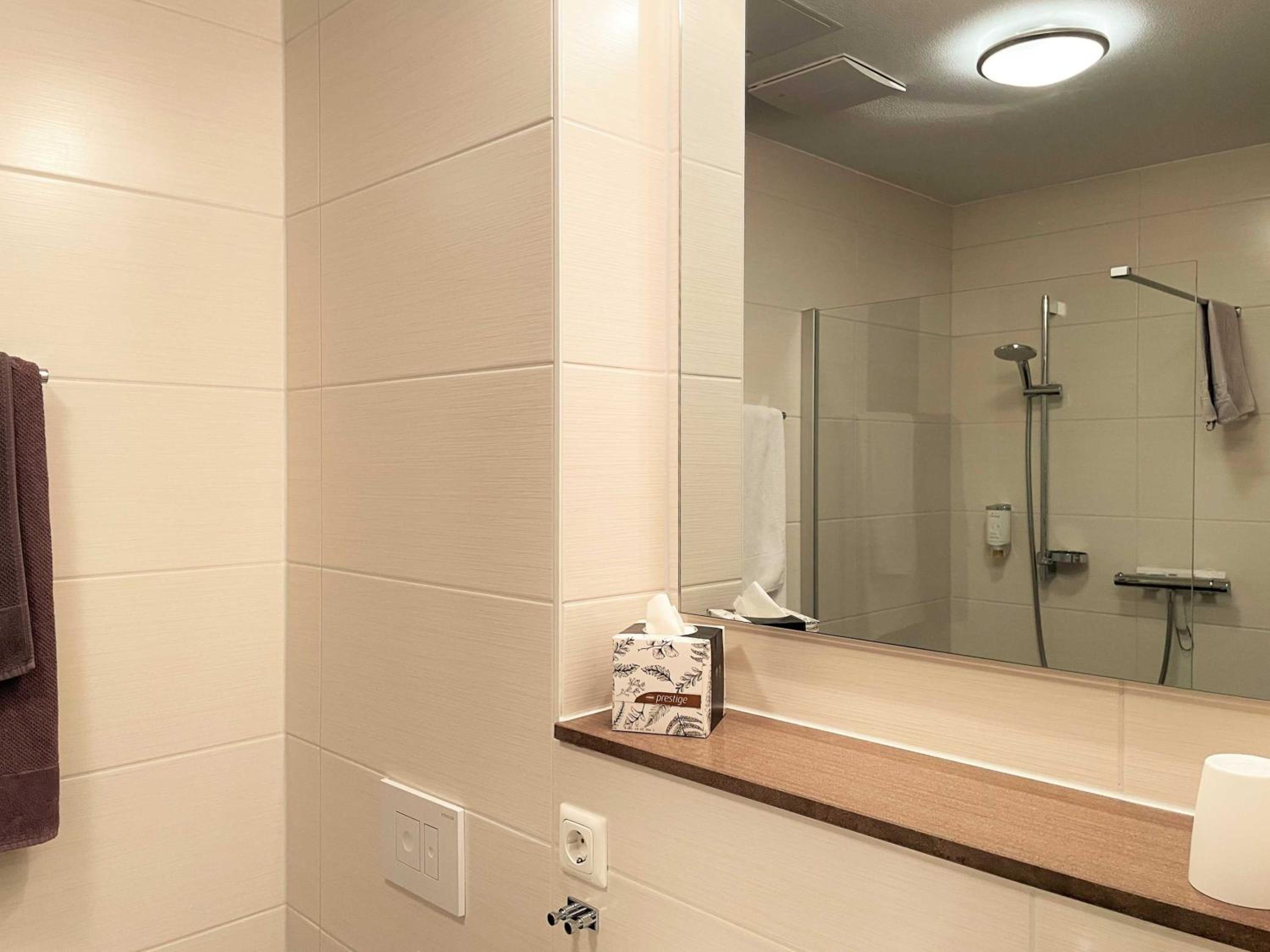 Double Room with Private Bathroom photo 3