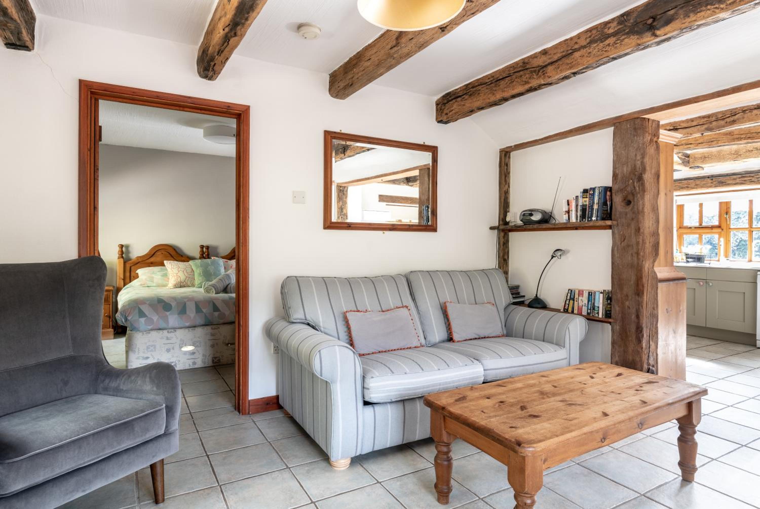 Bungalow photo 1