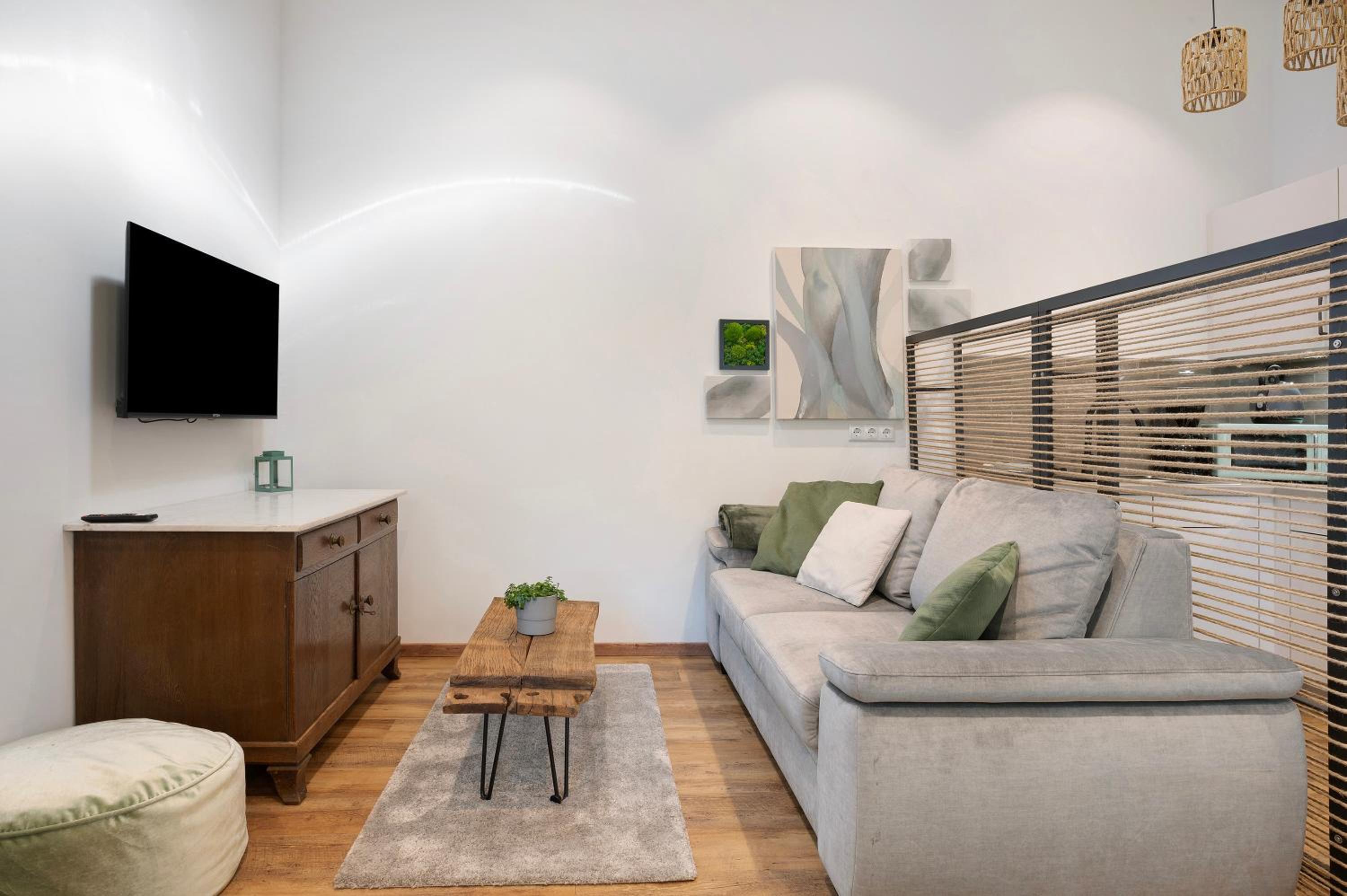 Two-Bedroom Deluxe Apartment with Garden View