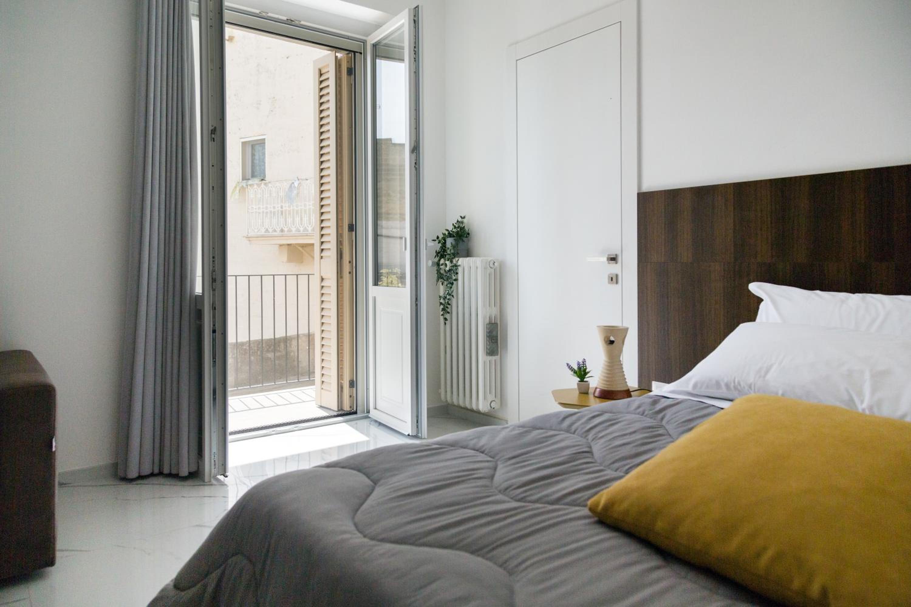 Deluxe Double Room With Balcony
