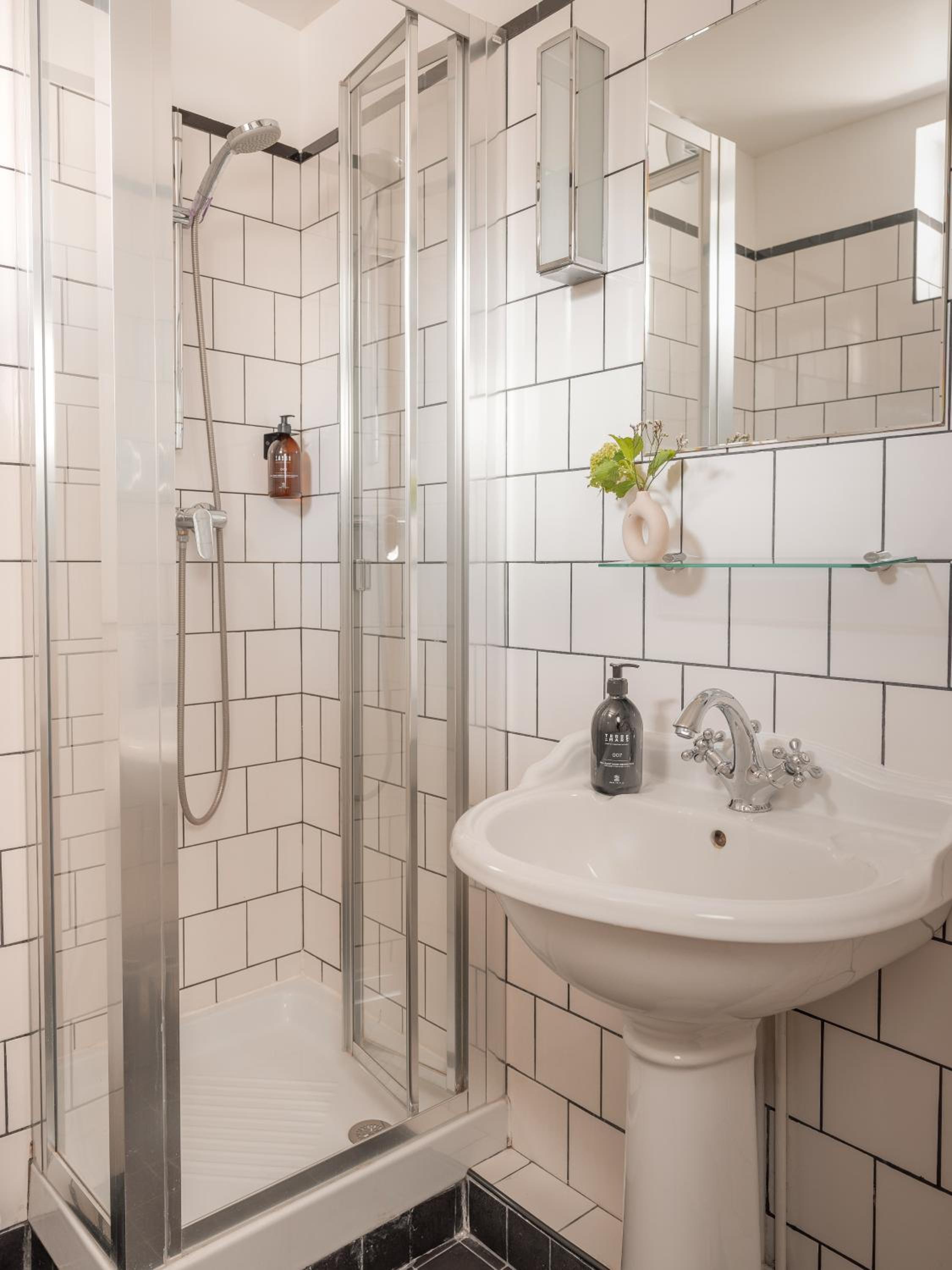 Large Double or Twin Room