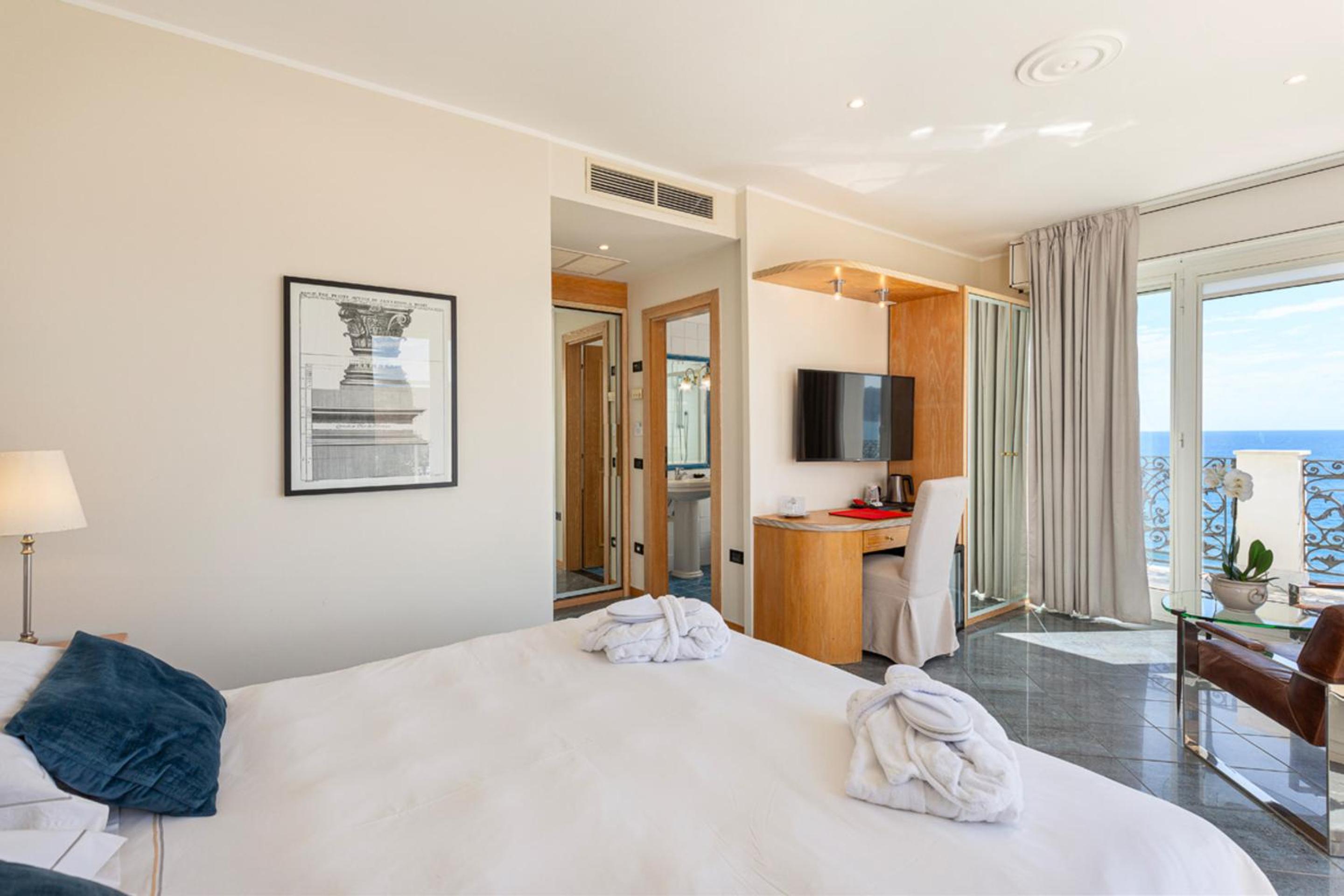 Suite Panoramic  with Terrace - Photo 2