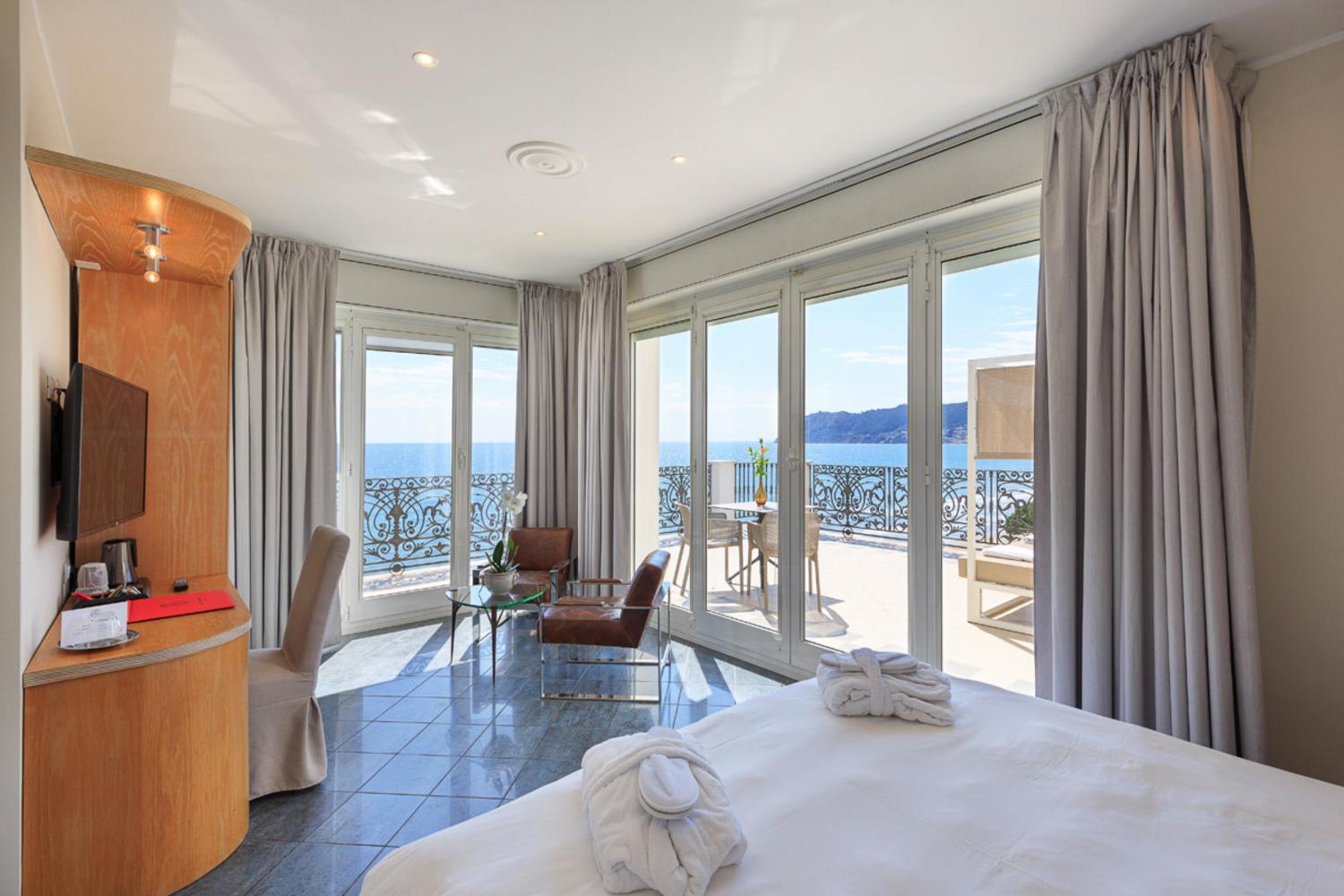 Suite Panoramic  with Terrace - Photo 1