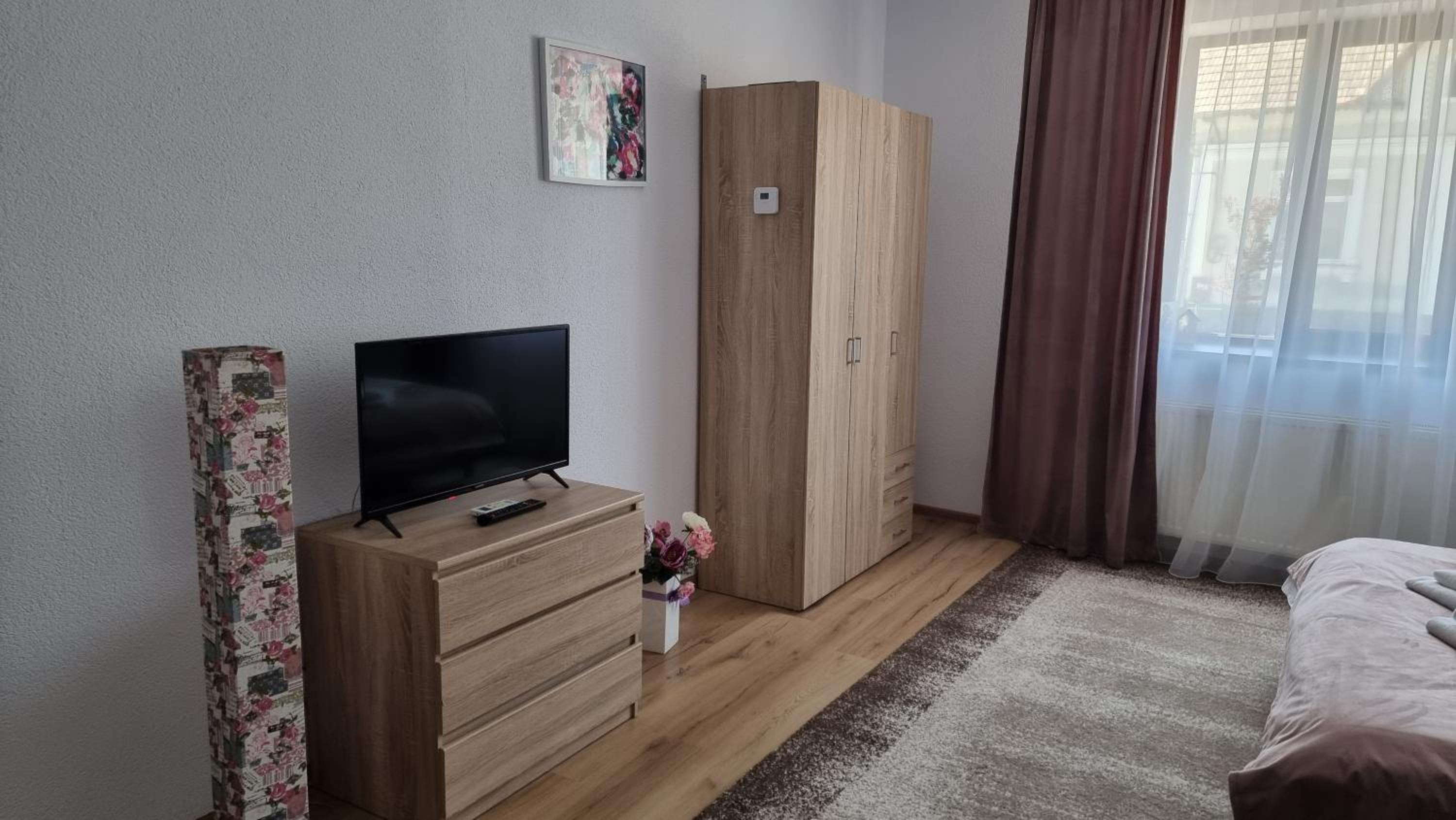 Apartment photo 2