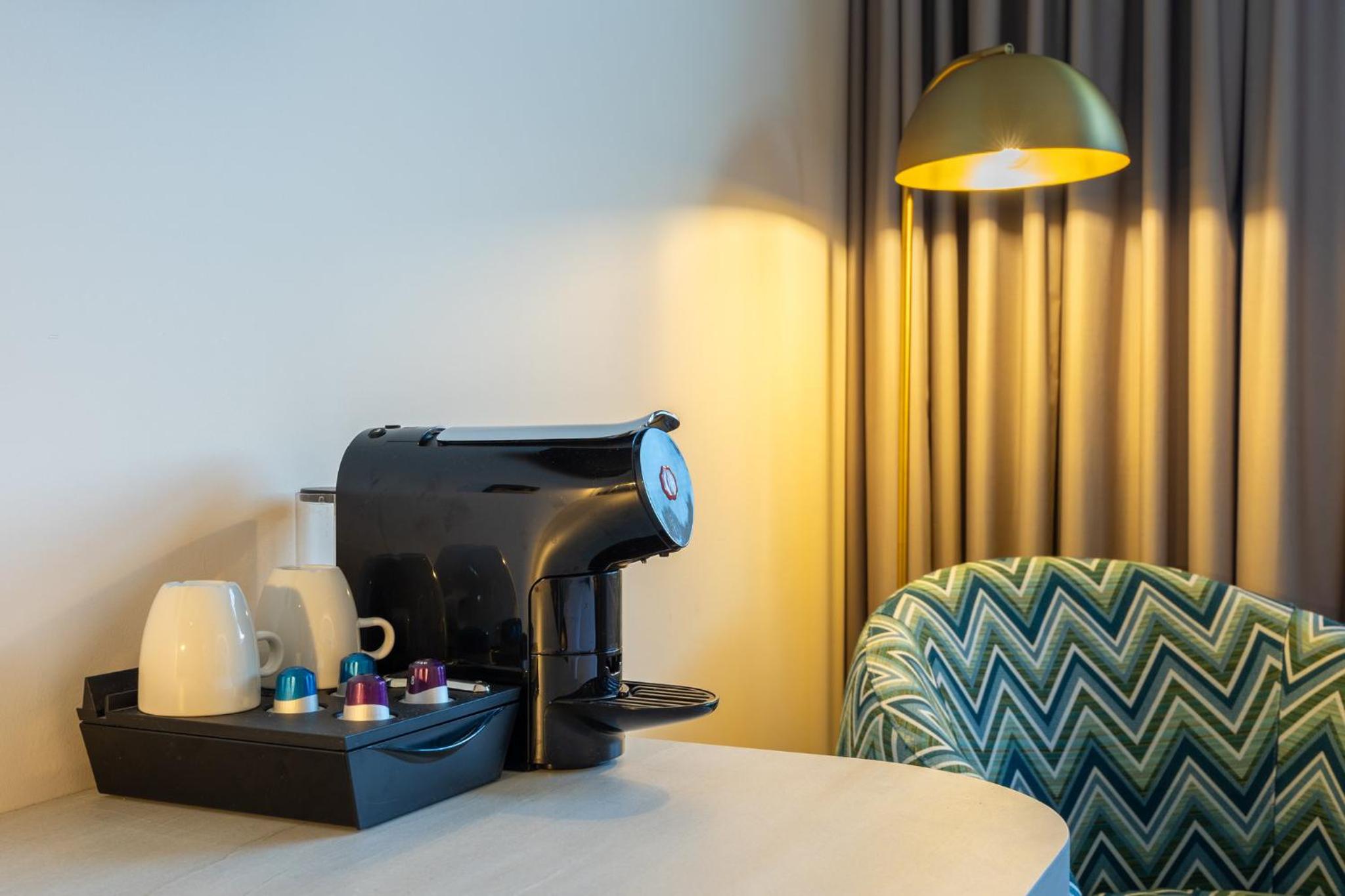 Deluxe Room 1 Twin Bed