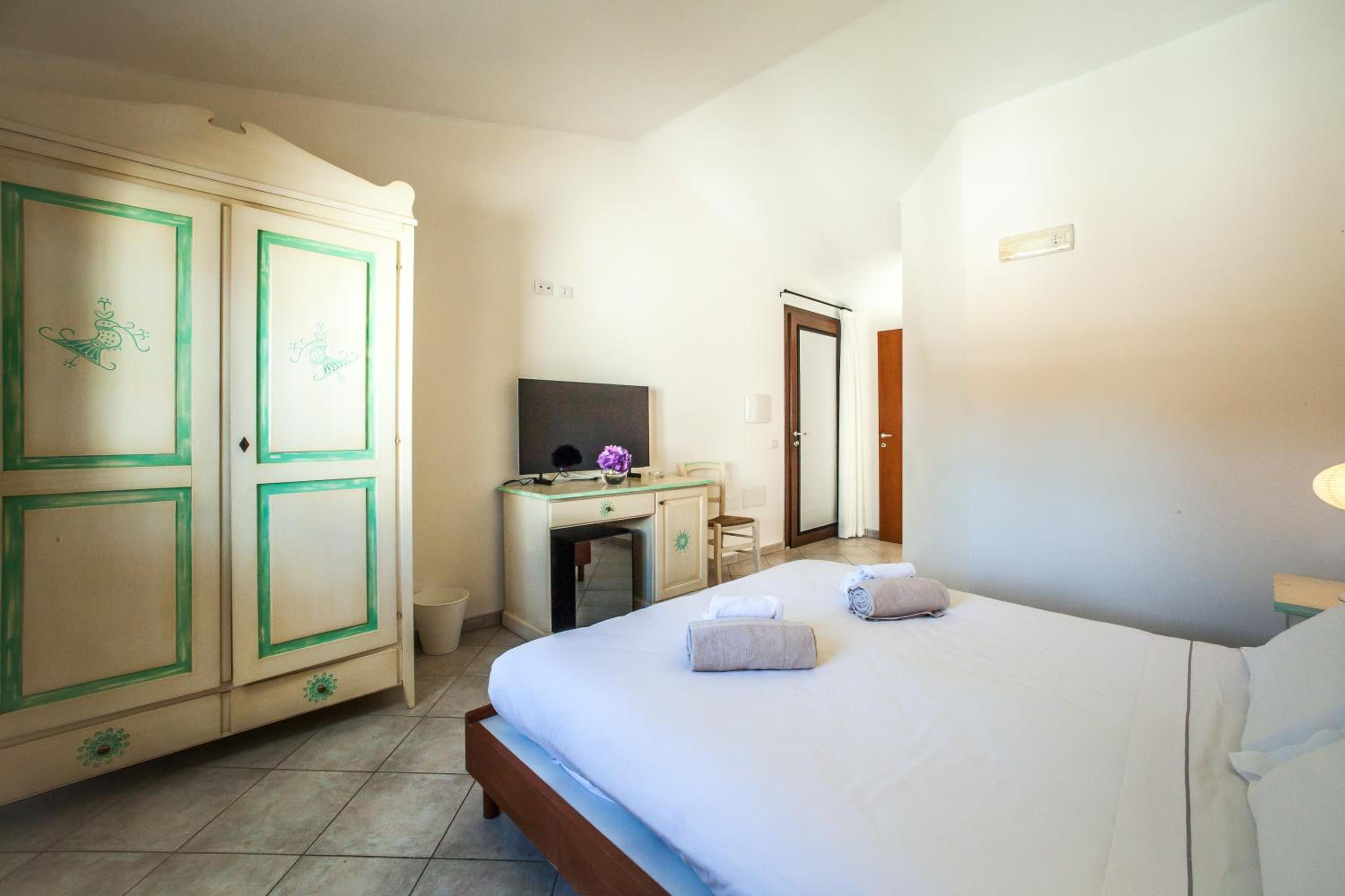 Economy Double Room photo 2