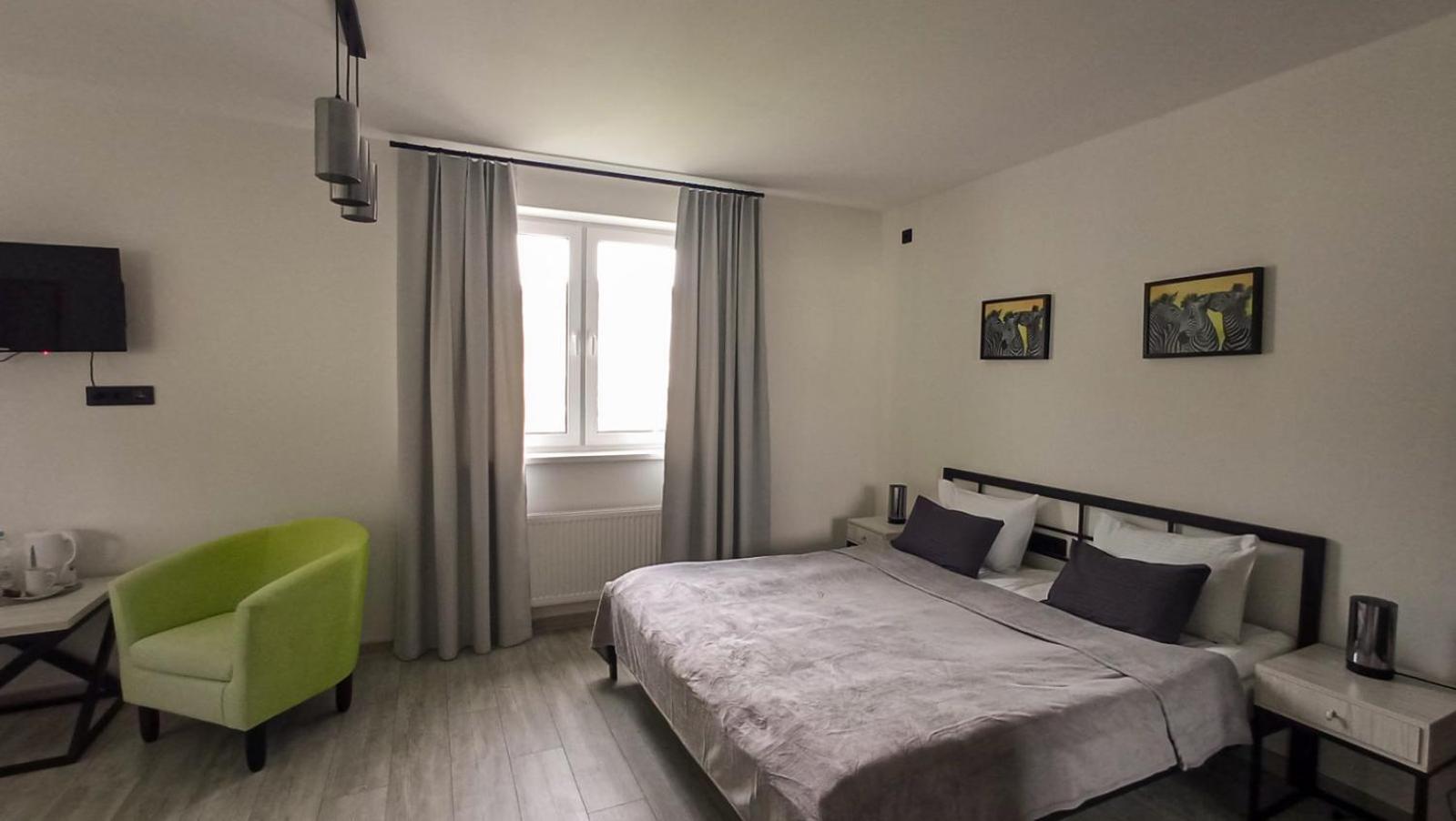 Superior Double or Twin Room with Mountain View photo 3