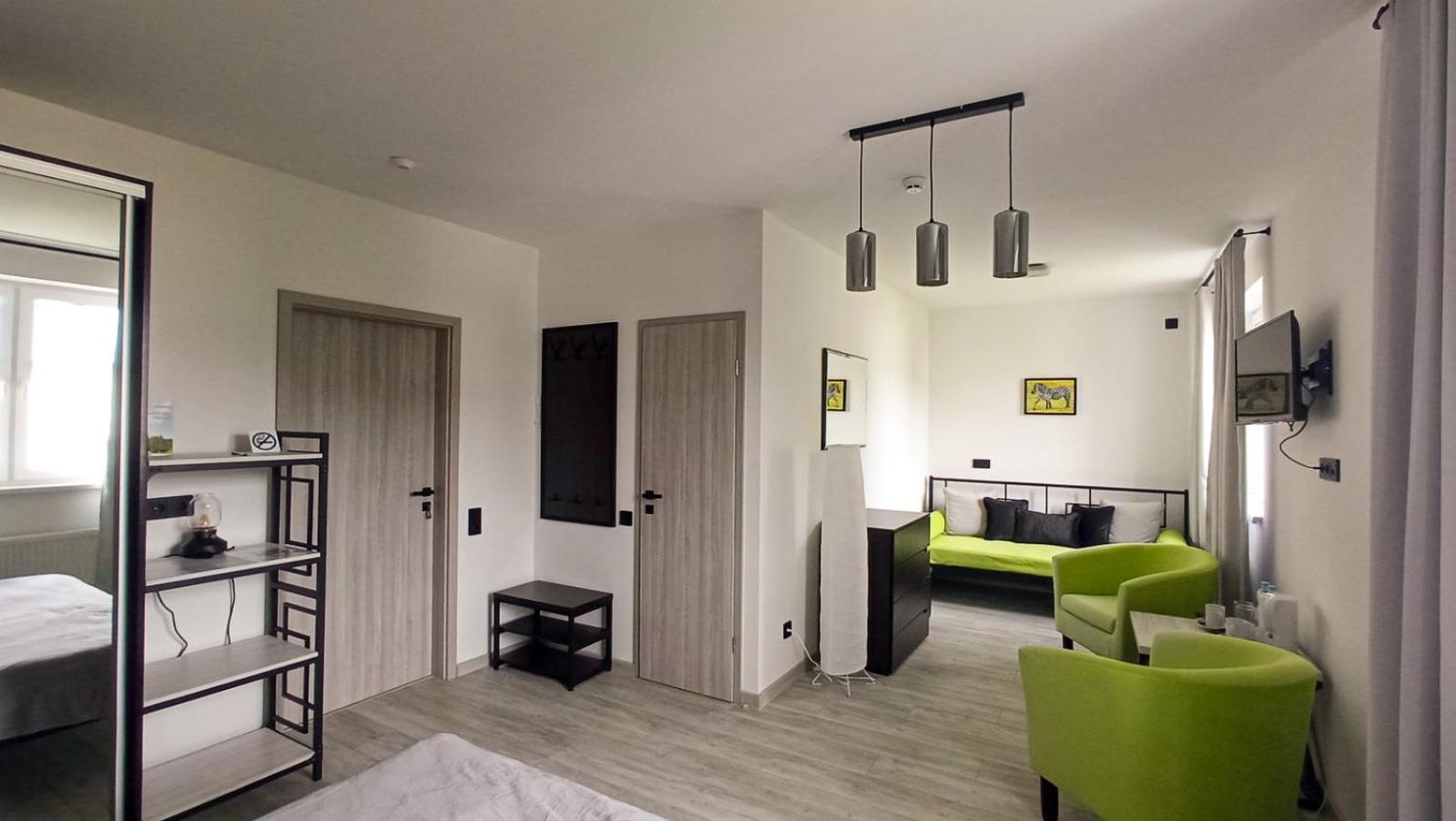 Large Double Room photo 2