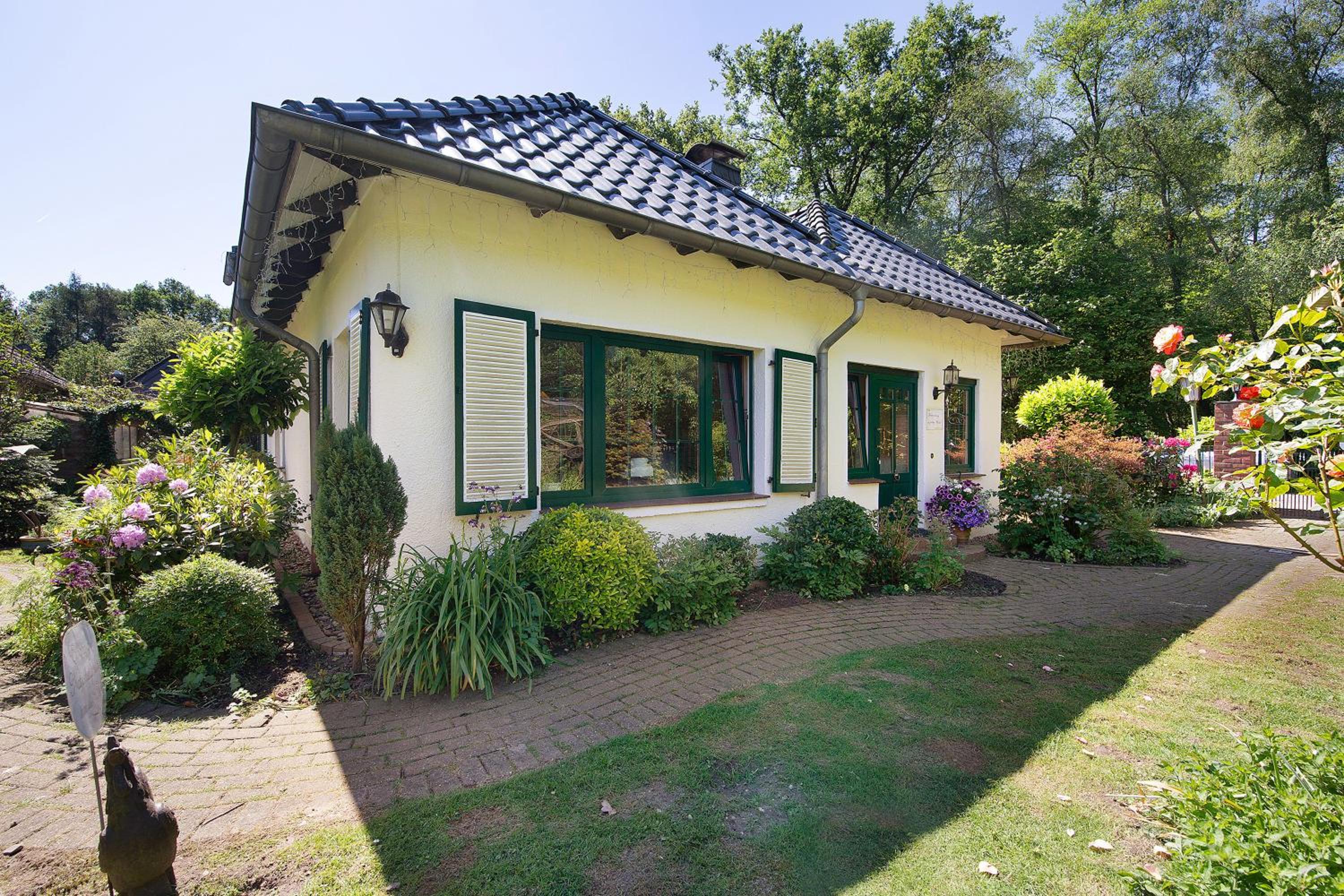 One-Bedroom House photo 2