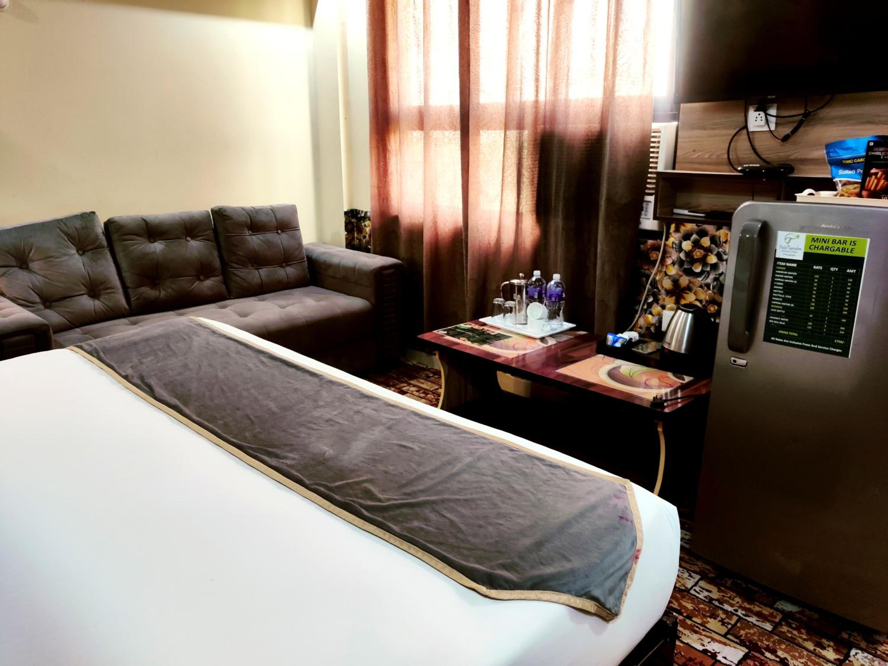Deluxe Room - Photo 32