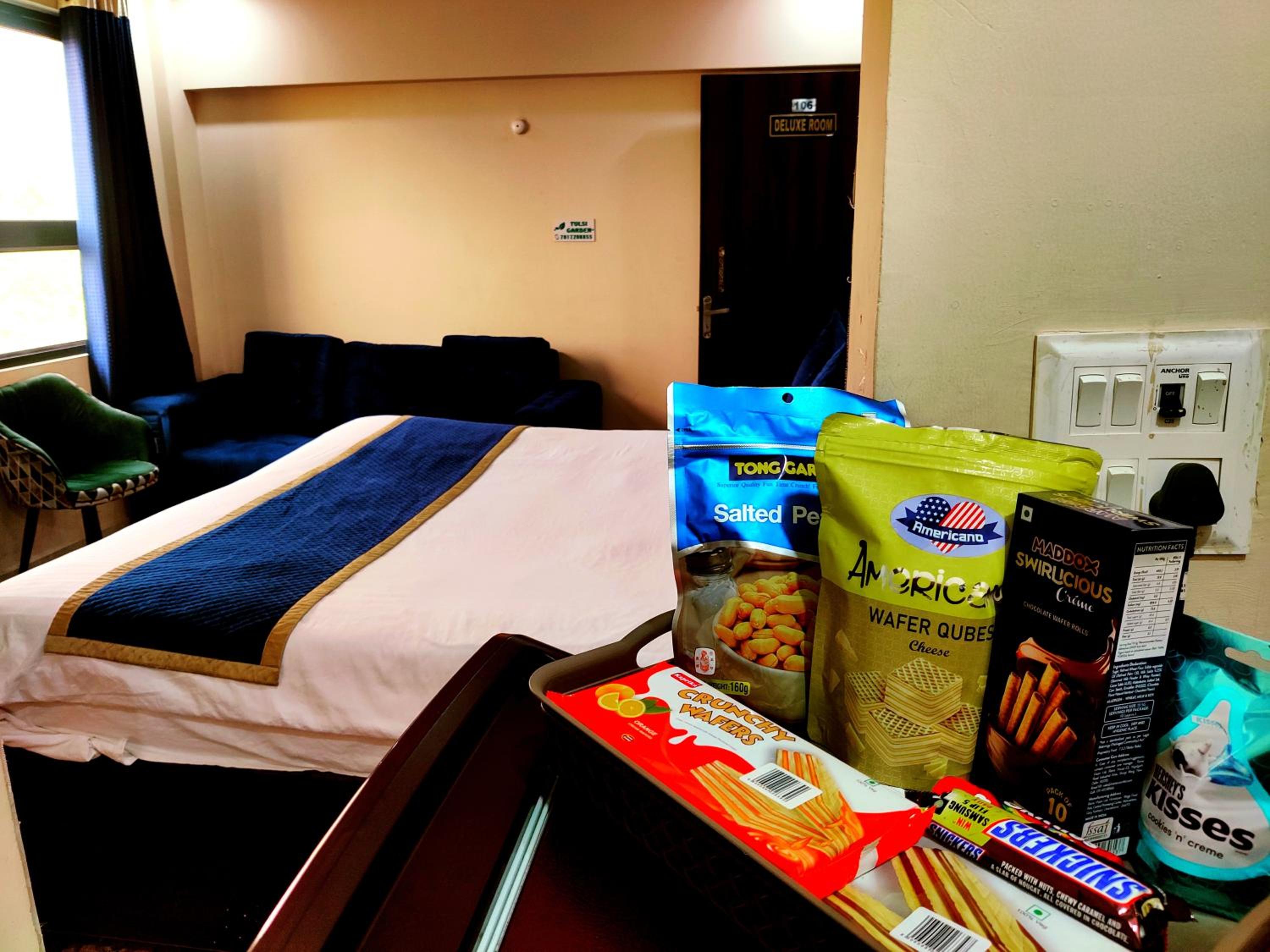 Deluxe Room - Photo 27