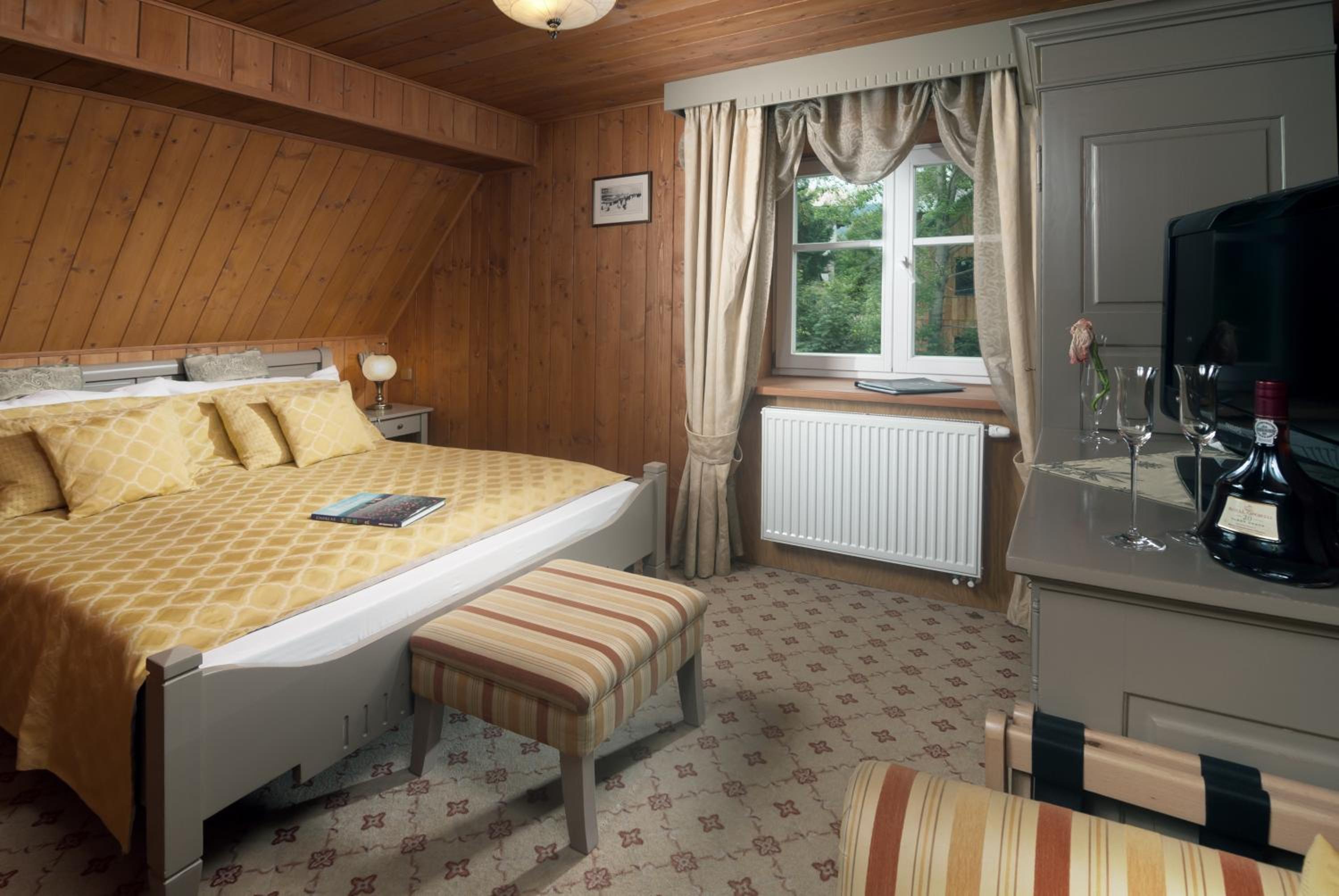 Single Room with Extra Bed photo 3