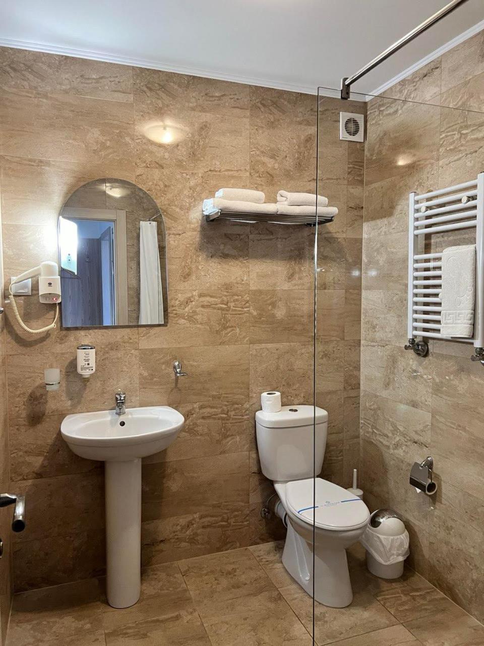 Superior Twin Room photo 3