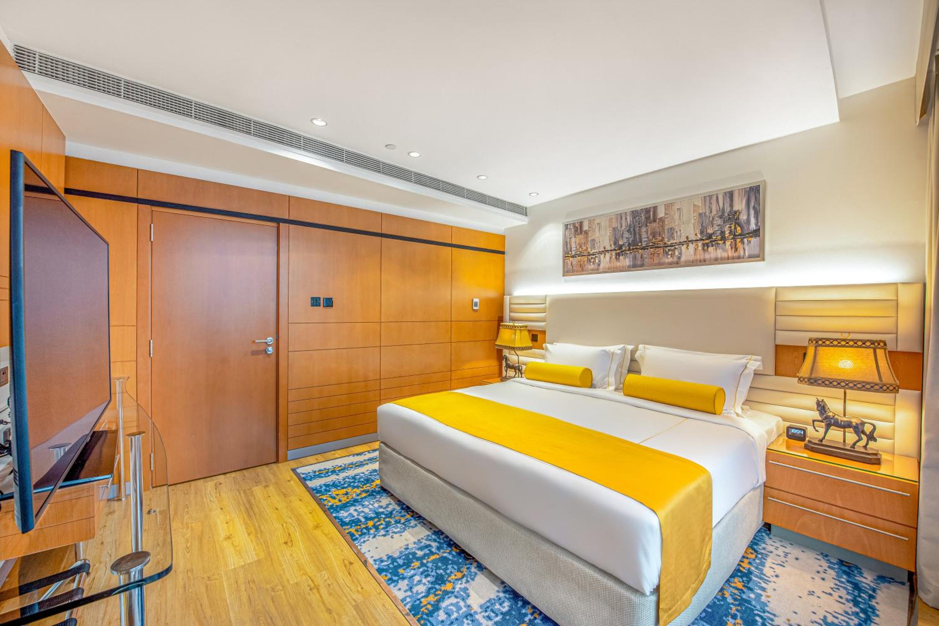 Grand Suite waterfront with Terrace