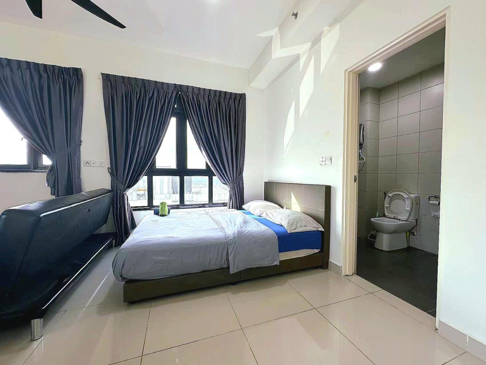Studio Apartment With Queen Bed photo 3