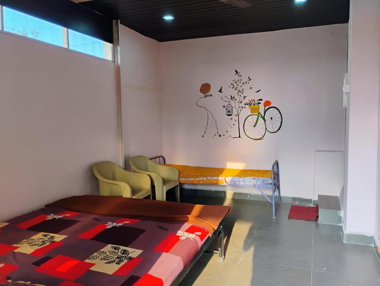 Budget Double Room photo 2