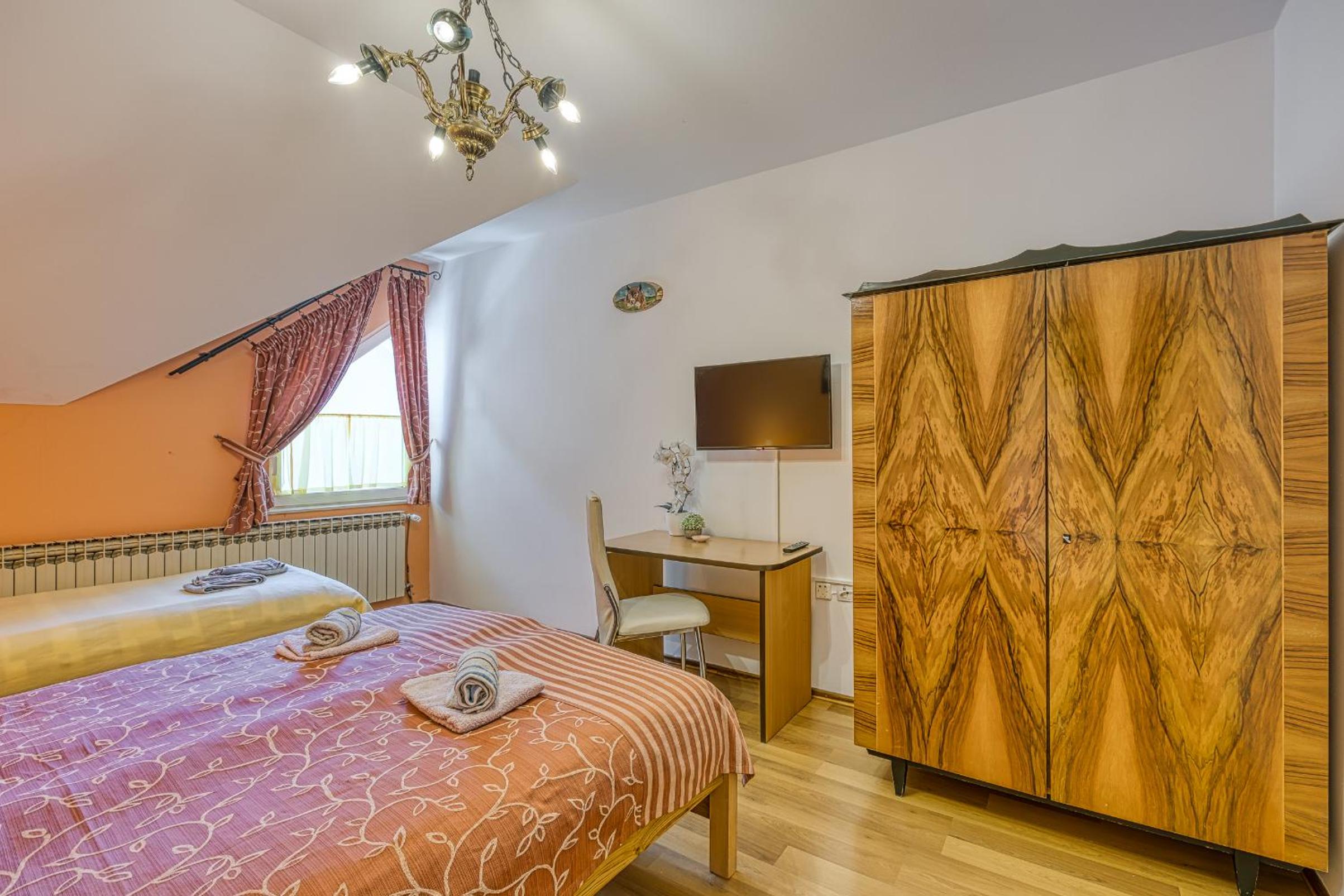 Triple Room photo 2