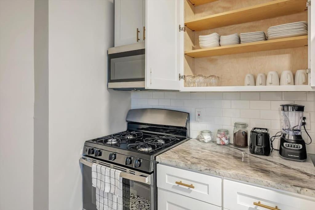 Apartment photo 2
