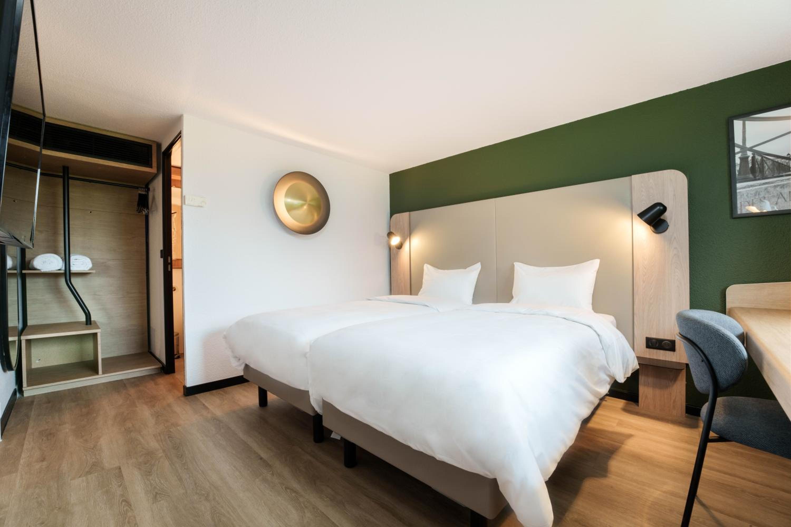 Standard Room - 2 Single Beds - Photo 8