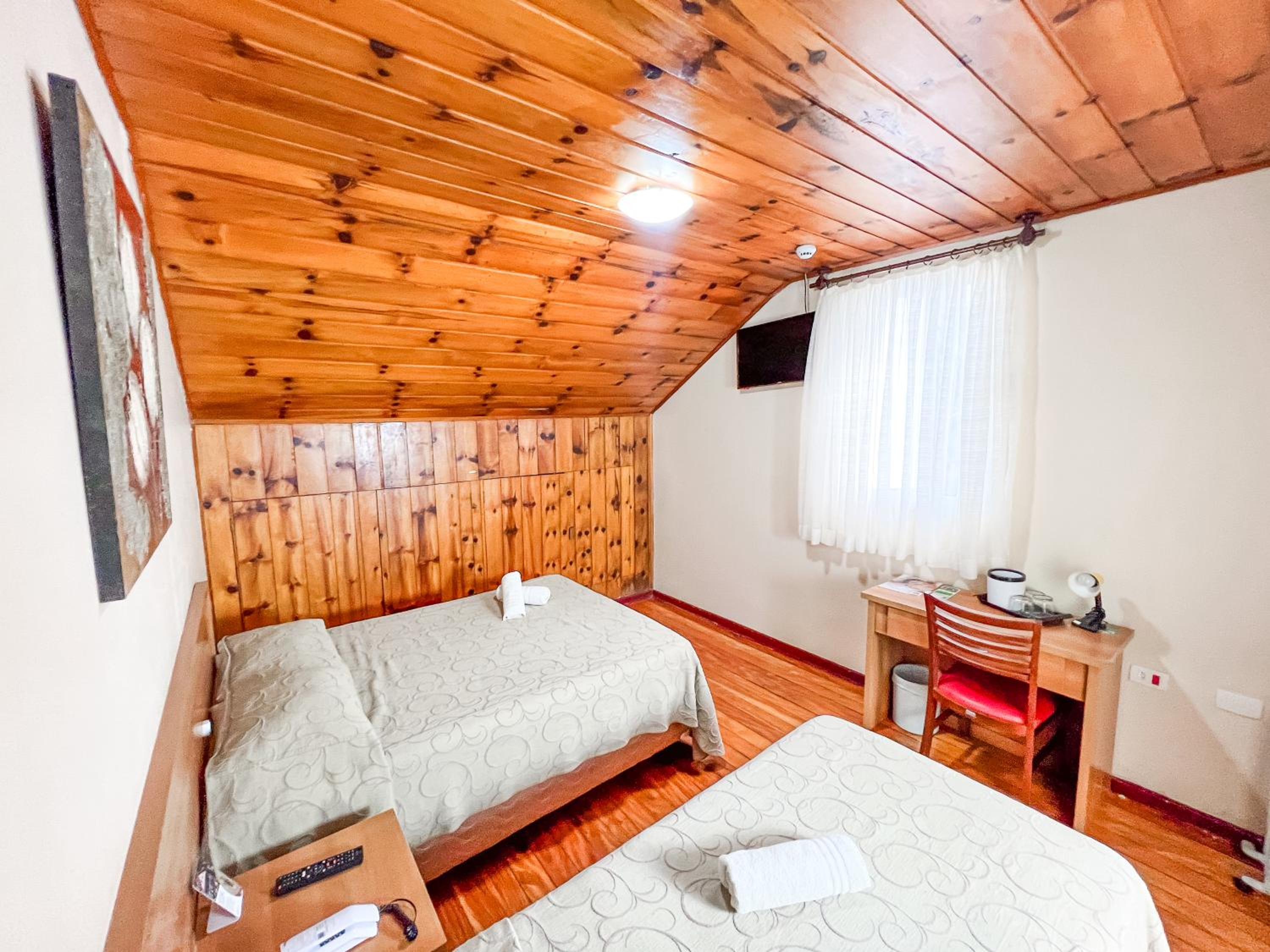 Economy Triple Room