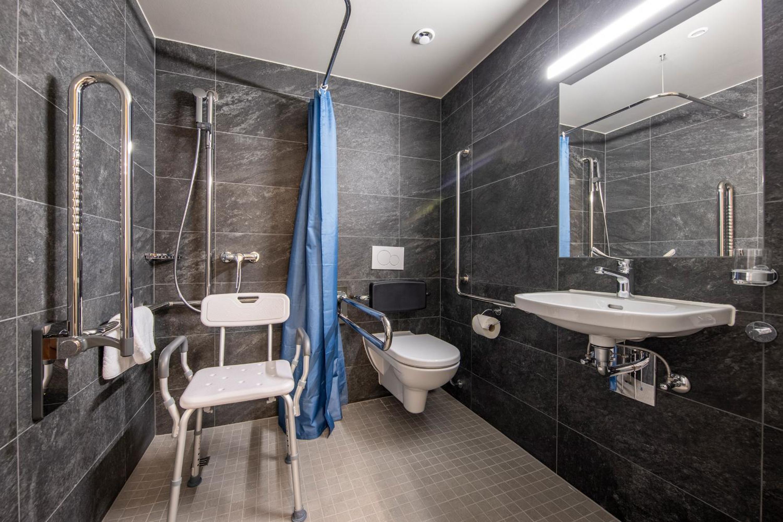Two-Bedroom Apartment with Terrace or Balcony (6 People) photo 2