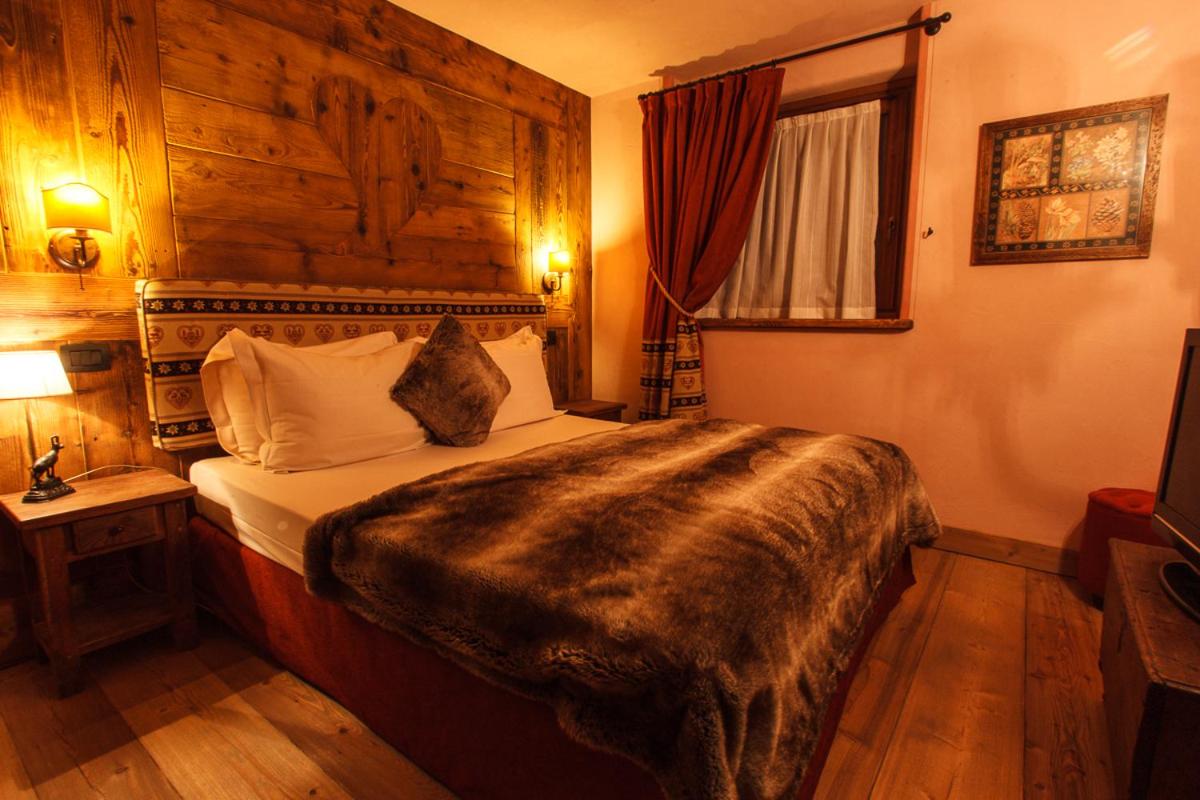 Three-Bedroom Chalet