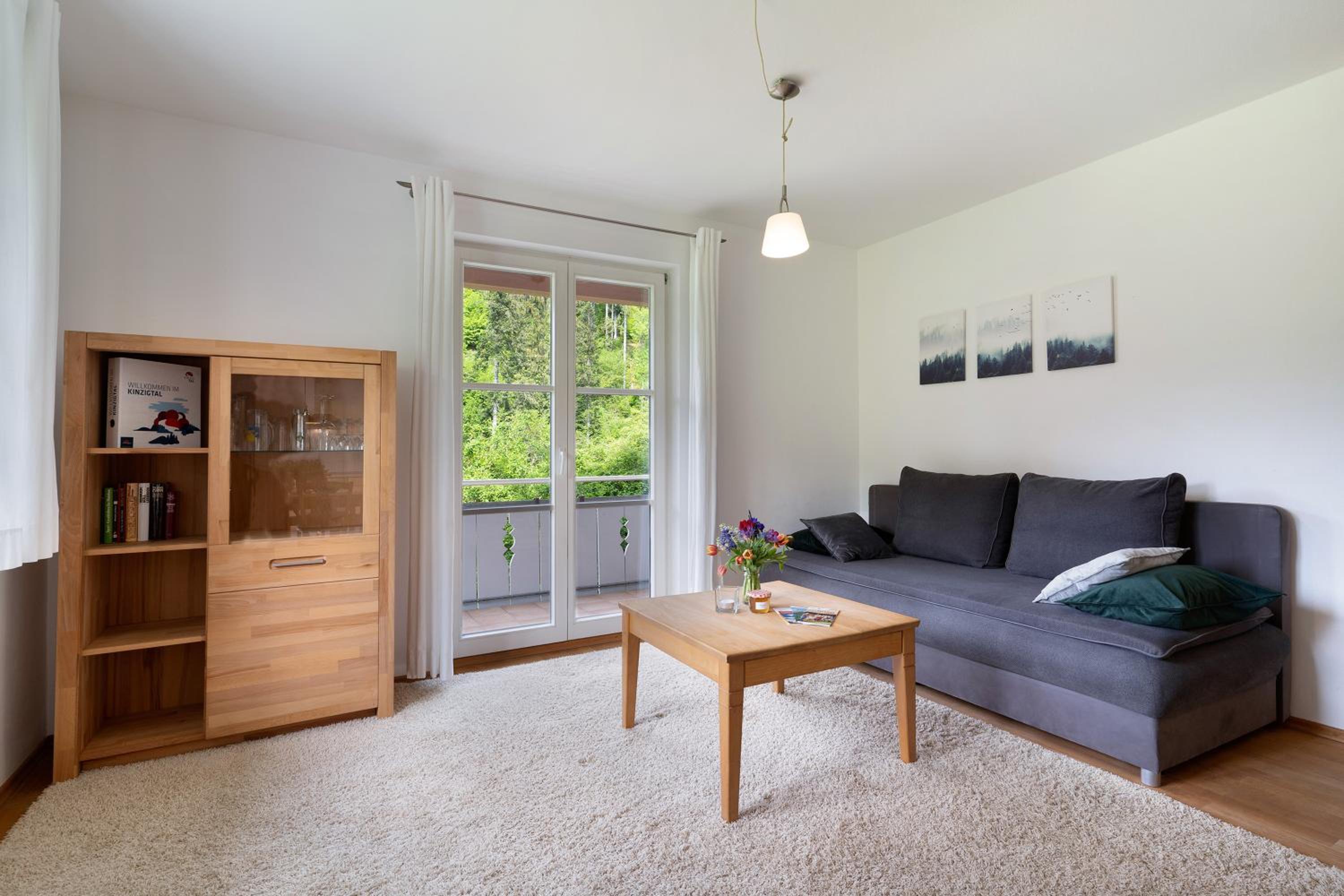 Two-Bedroom Deluxe Apartment with Garden View photo 1