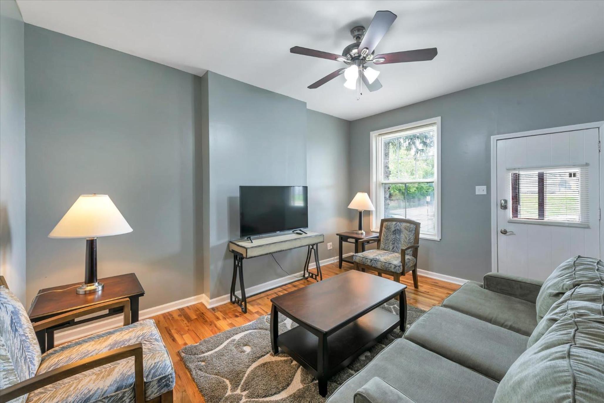 Apartment photo 1