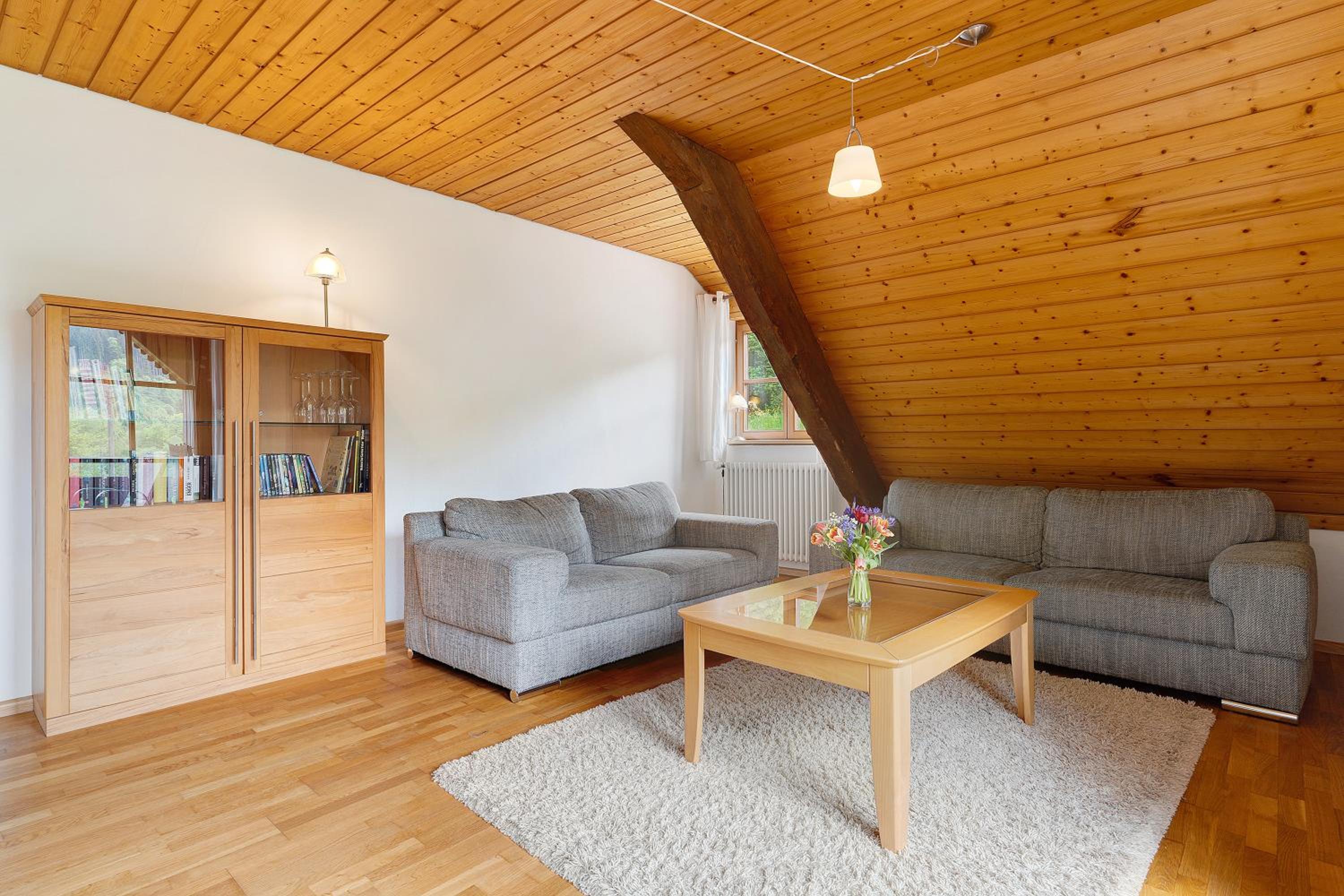 Three-Bedroom Premium Apartment with Balcony photo 2