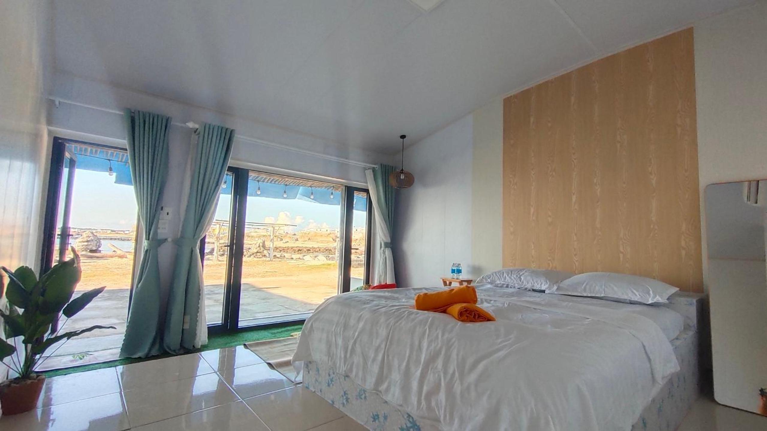 Standard Suite - Photo 4