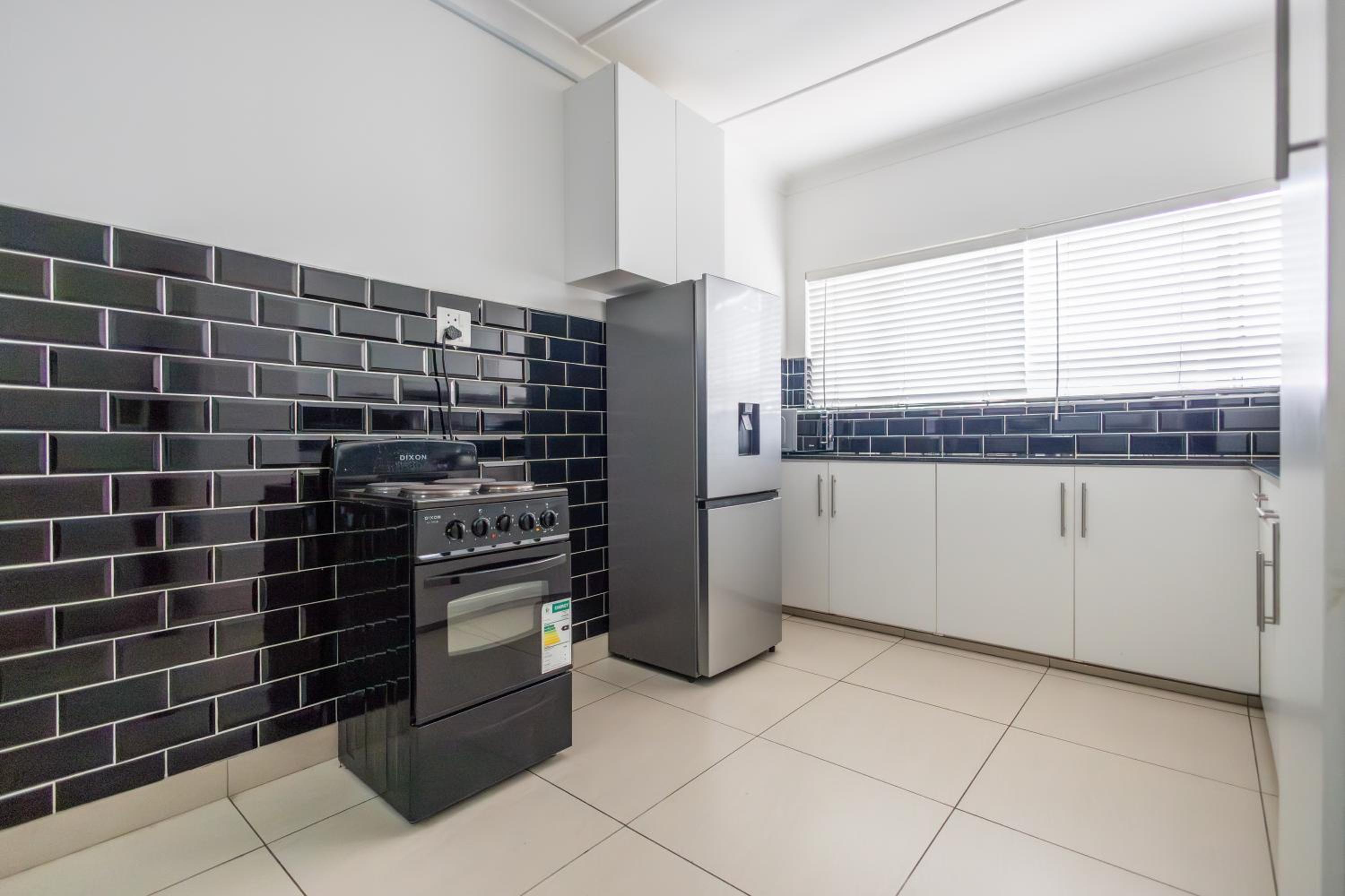 Two-Bedroom Apartment - Photo 5