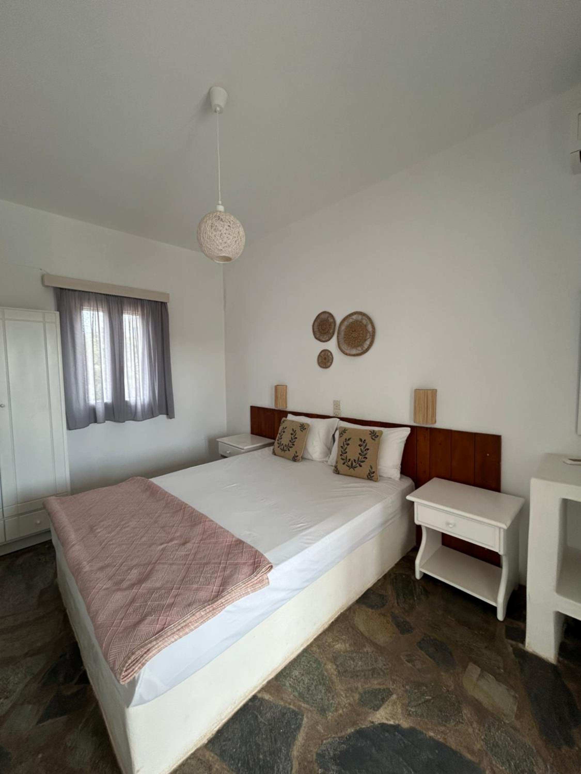 Three-Bedroom House photo 1