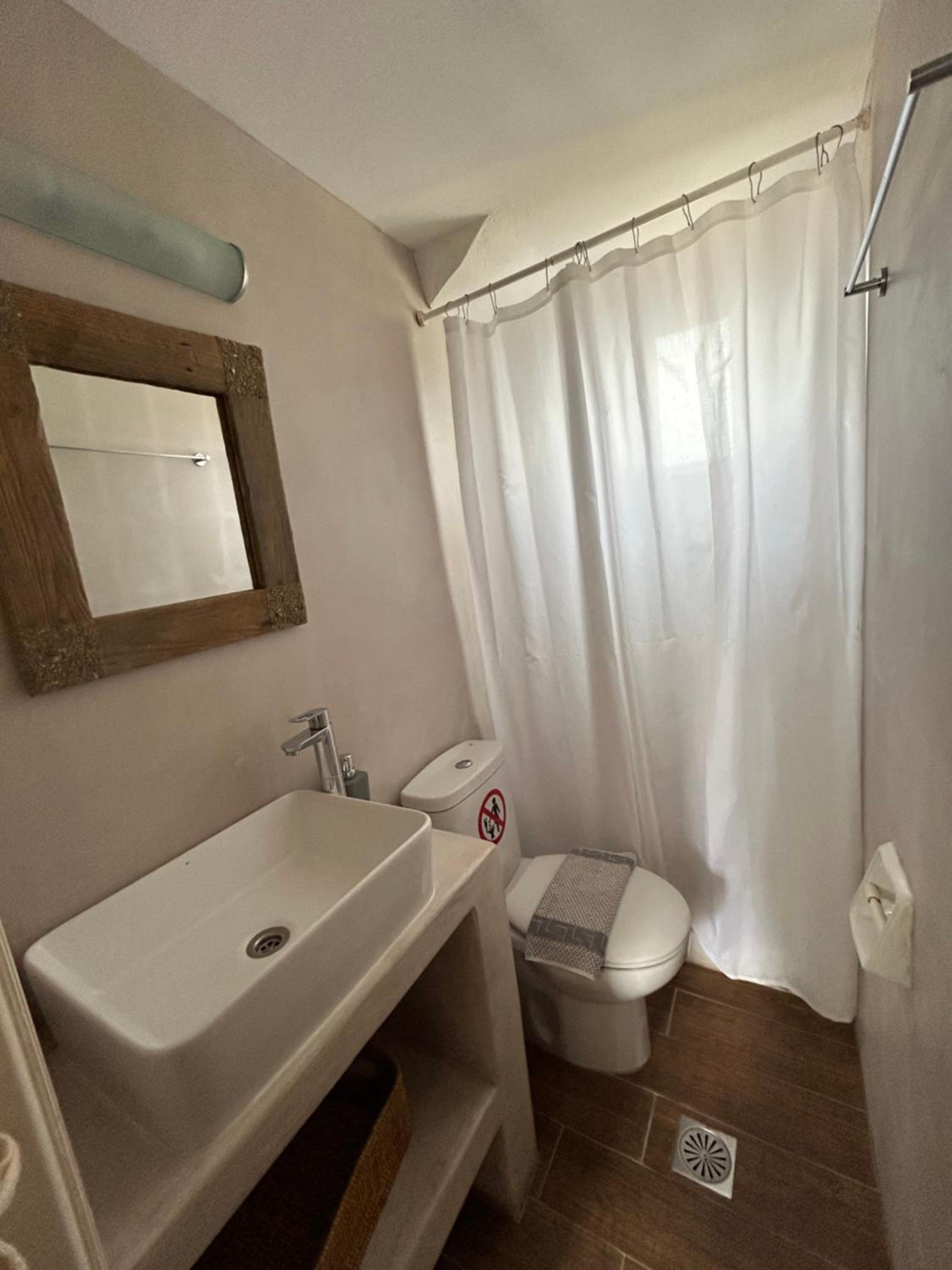 Three-Bedroom House photo 2
