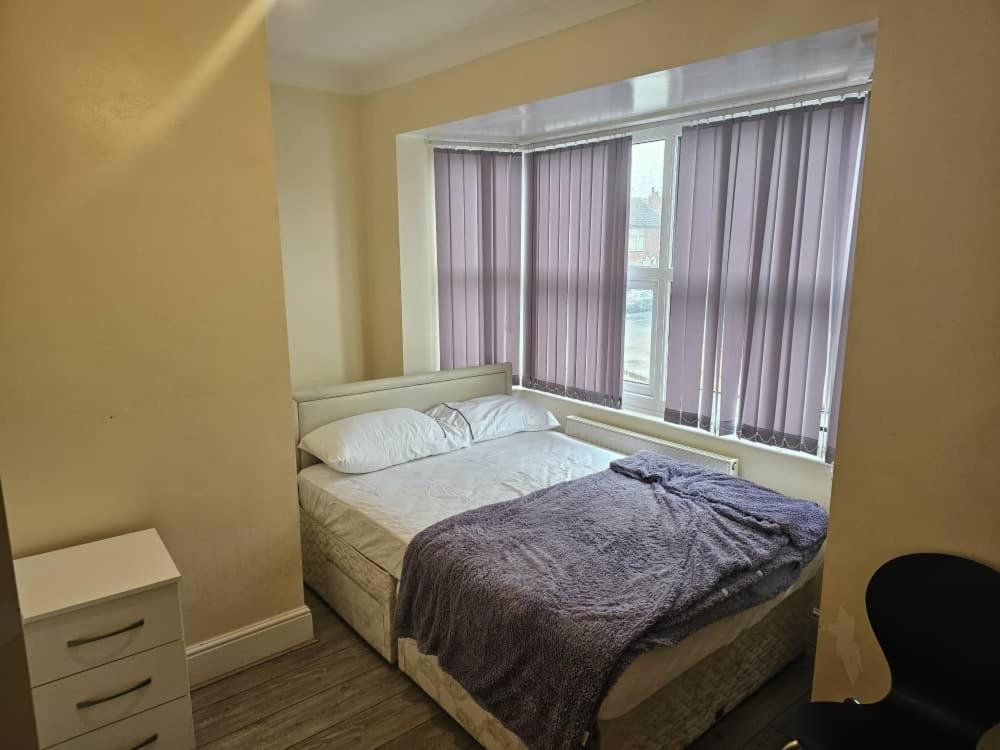 Double Room with Shared Bathroom photo 3