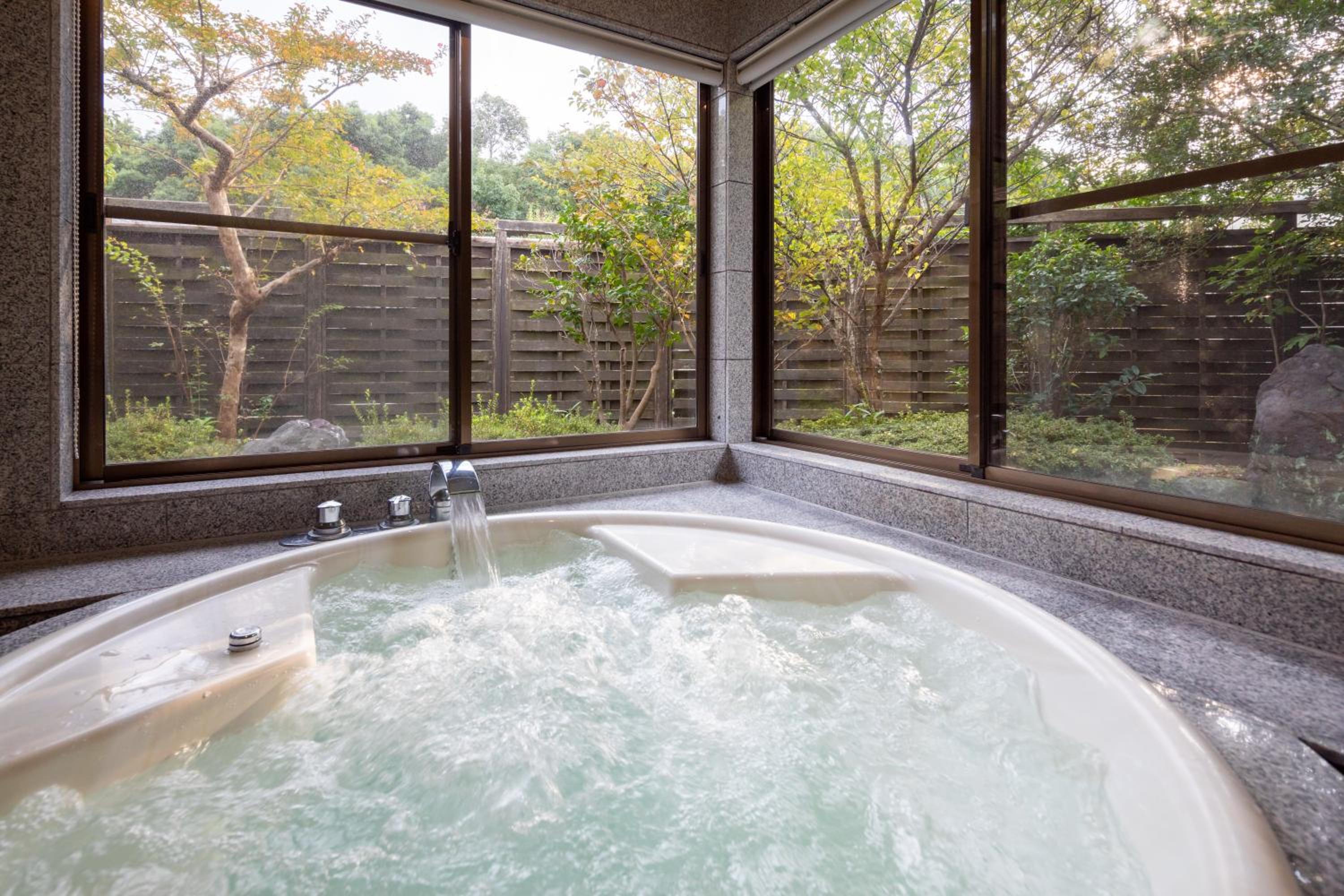 Villa style room with open-air bath "Fuji Bakama" photo 3