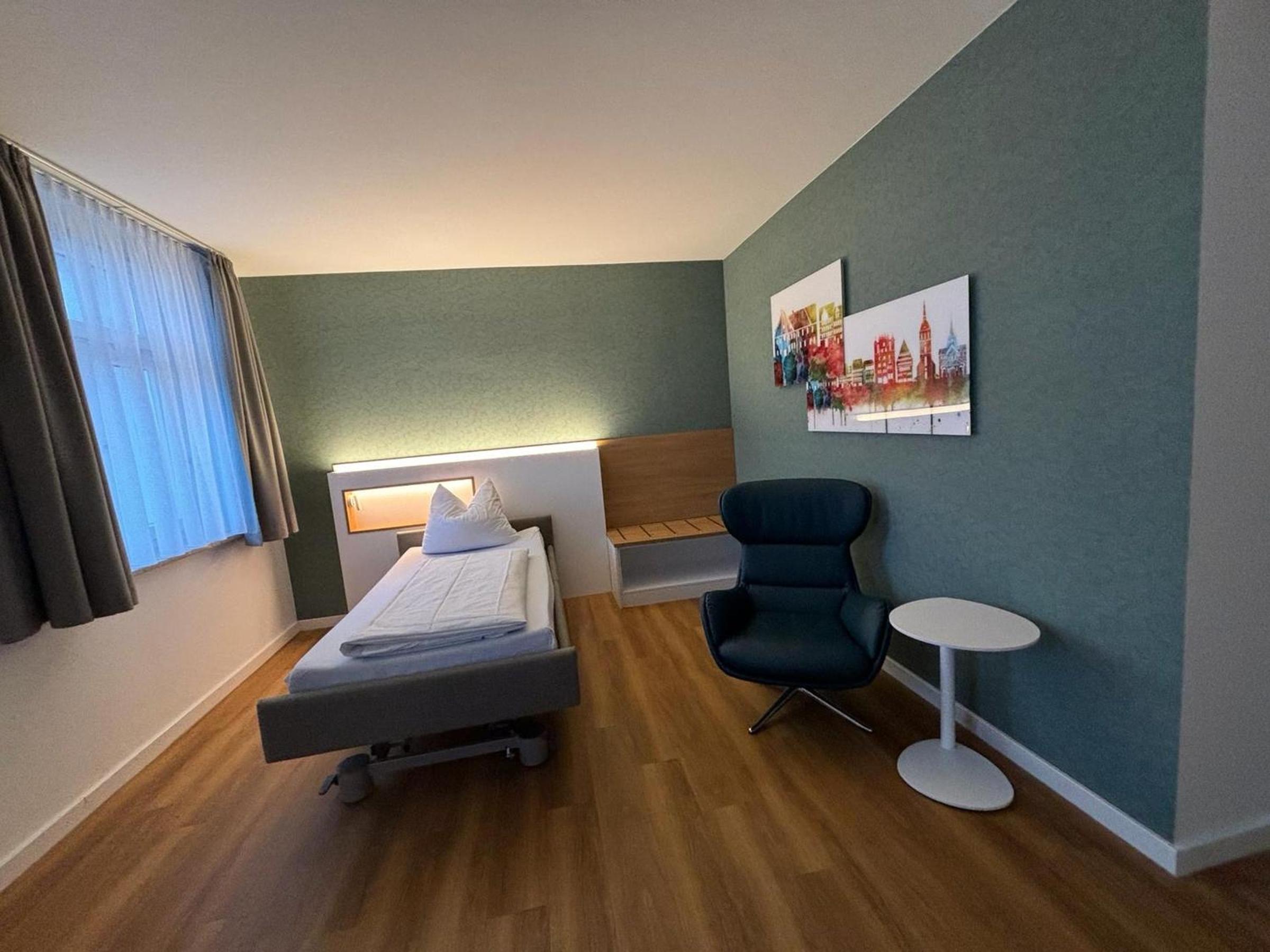 Large Single Room photo 3