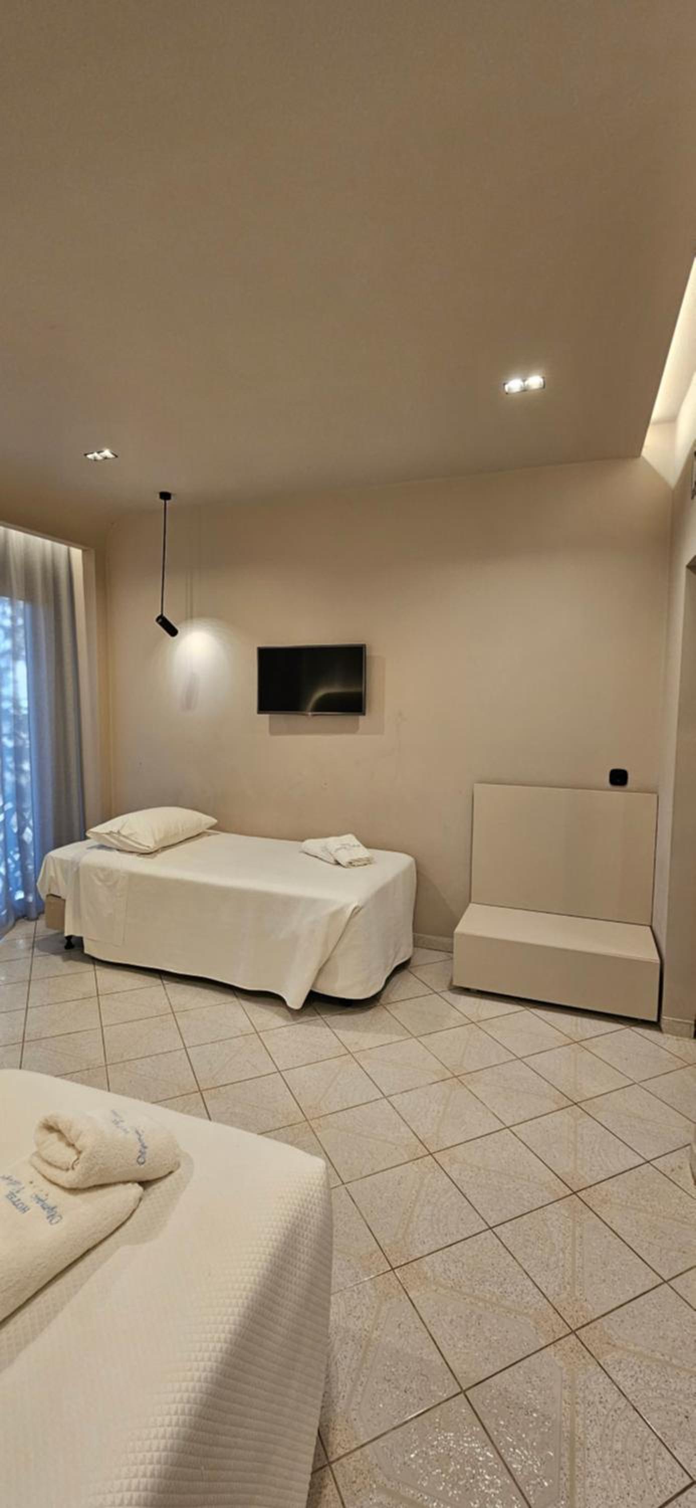 Standard Triple Room - Photo 12