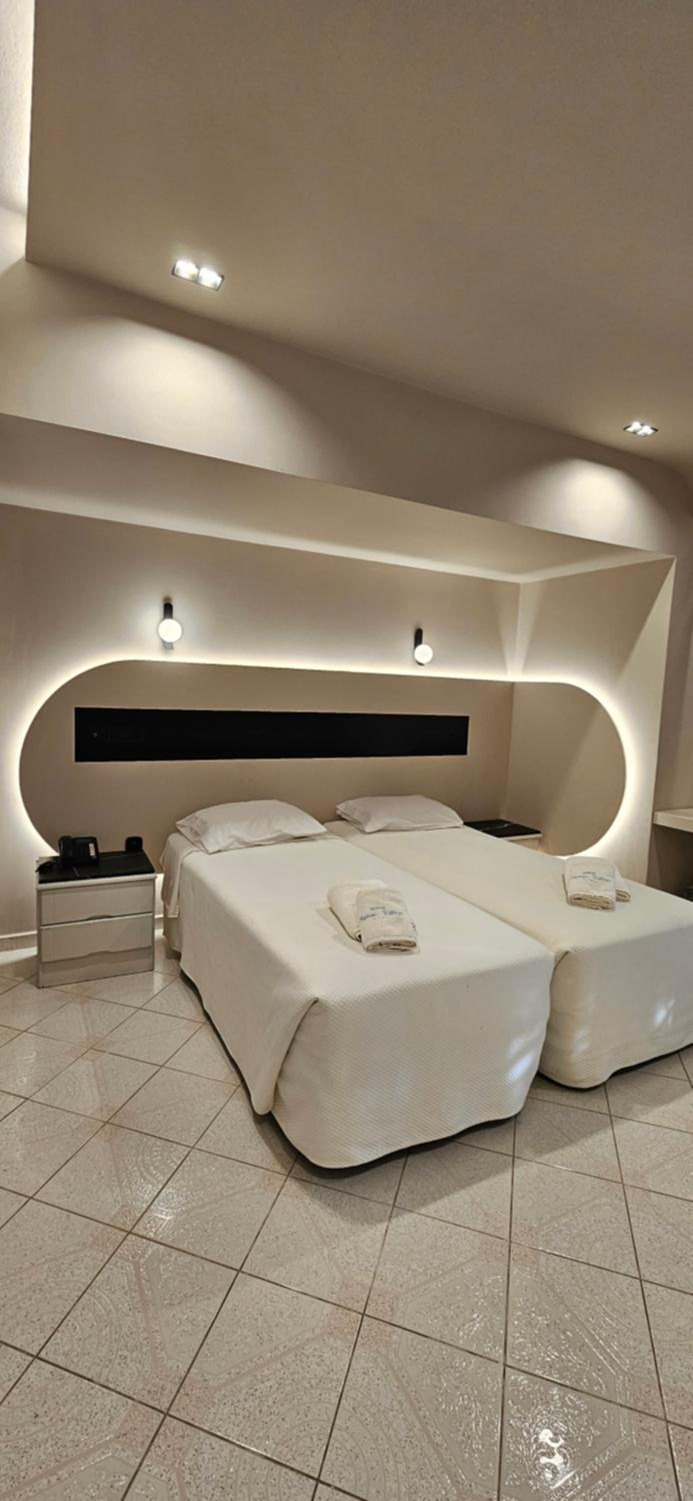 Standard Triple Room - Photo 20
