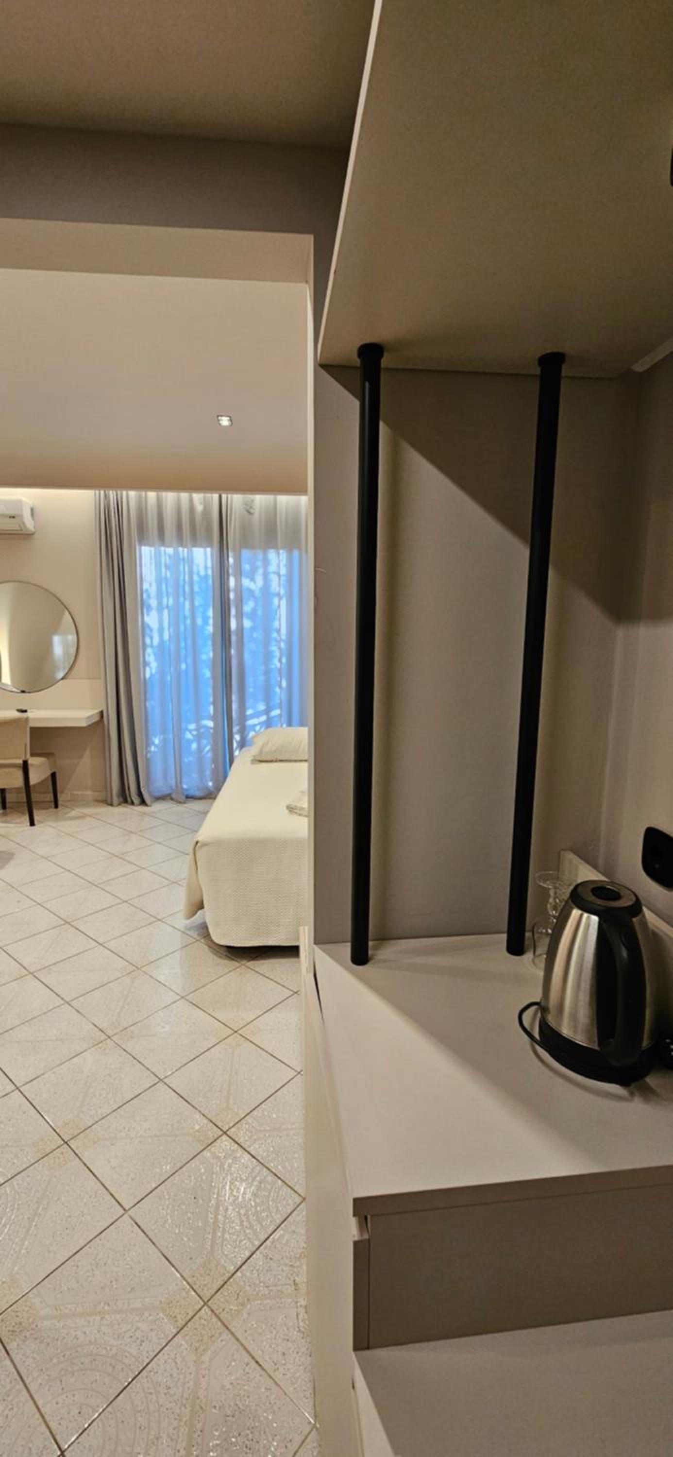 Standard Triple Room - Photo 11