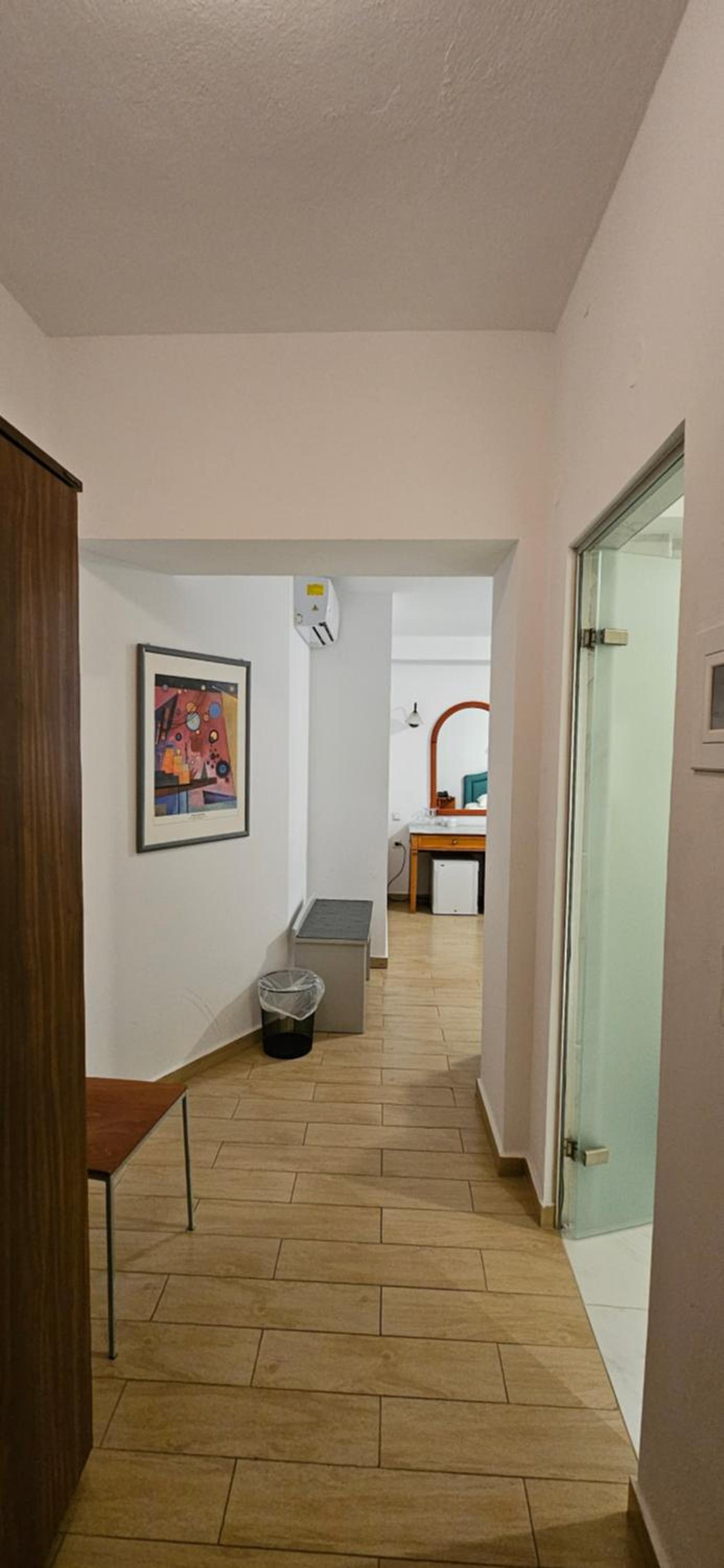 Standard Triple Room - Photo 8