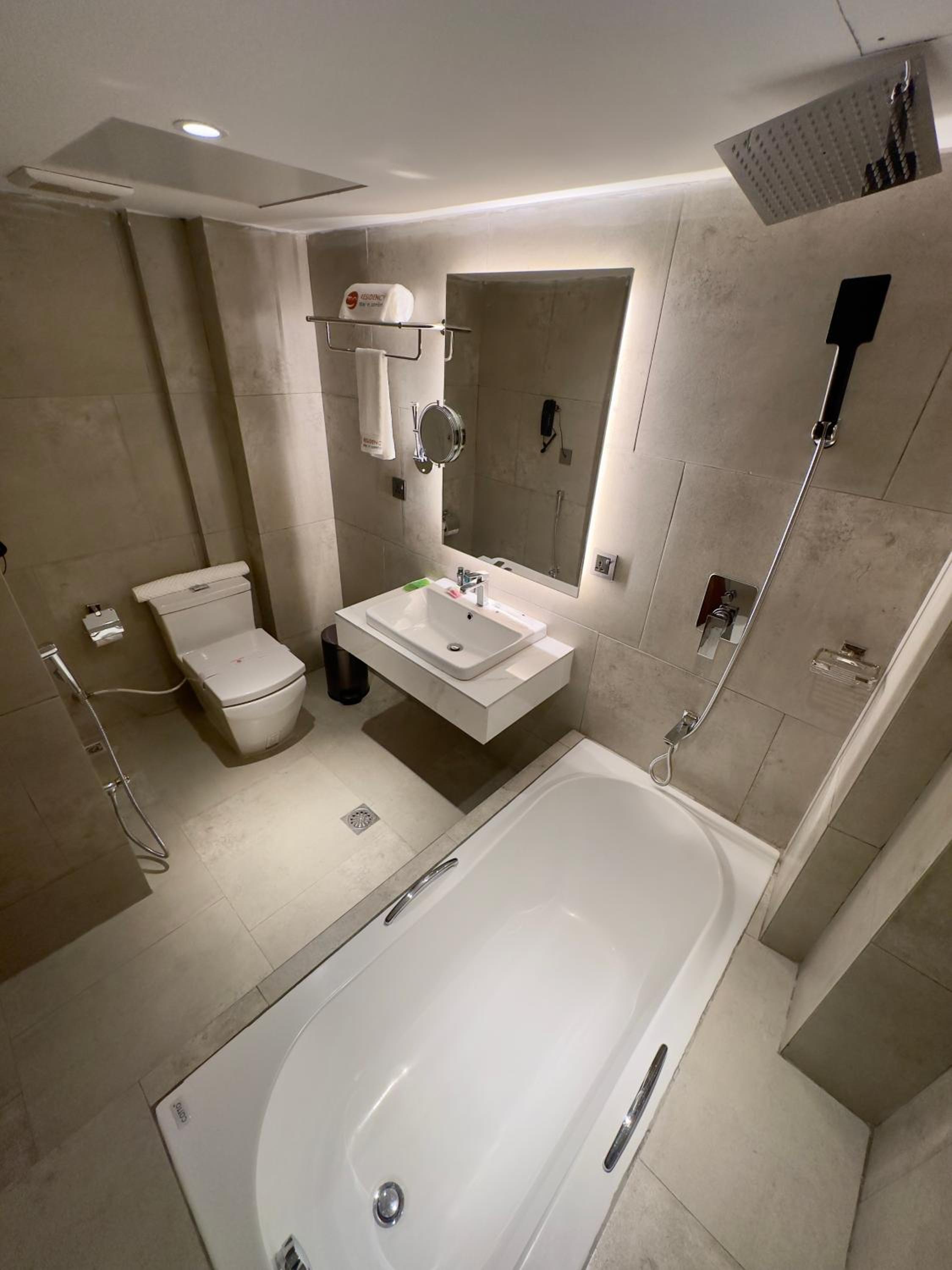 Large Double Room photo 3