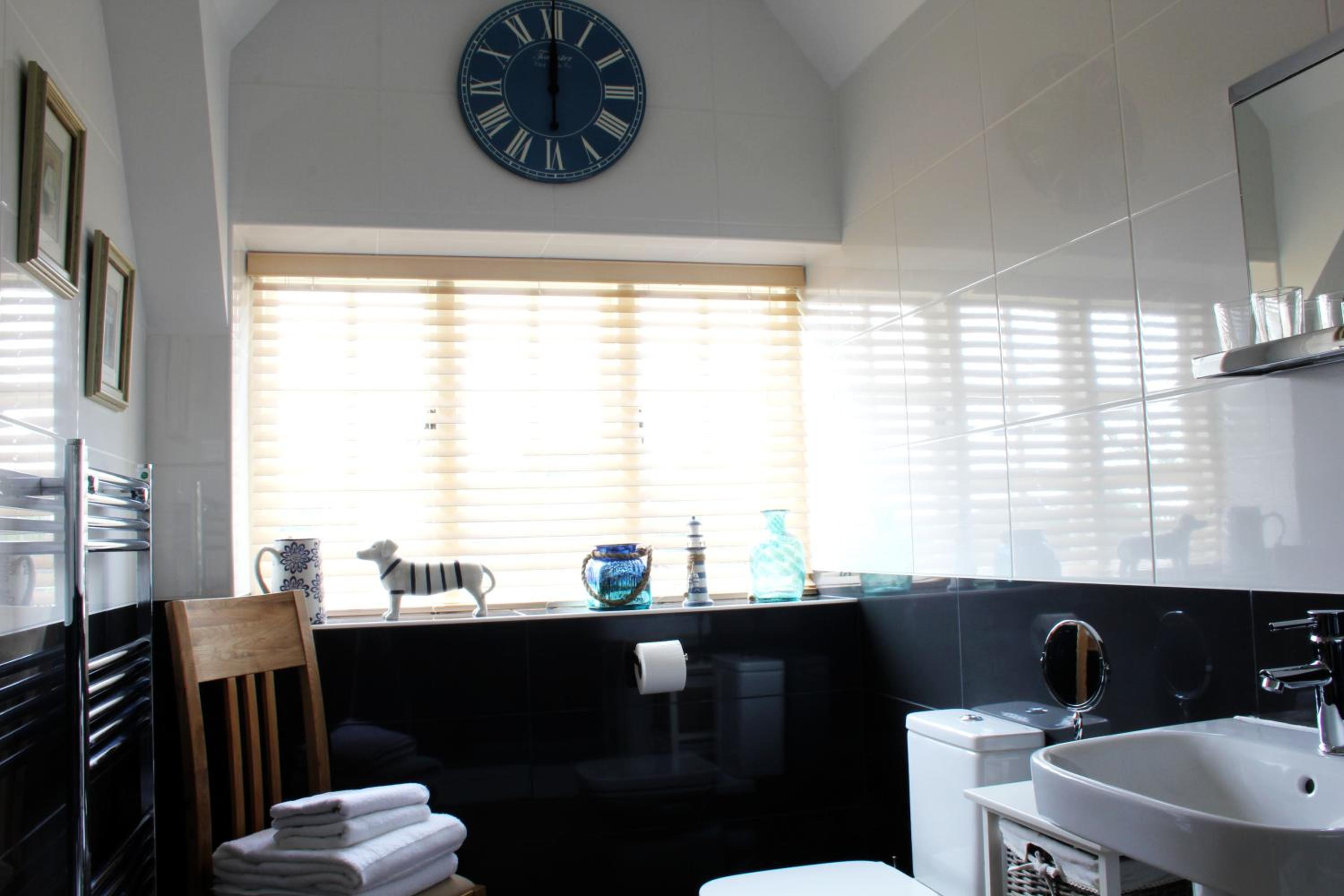 Deluxe Double Room with Shower photo 3