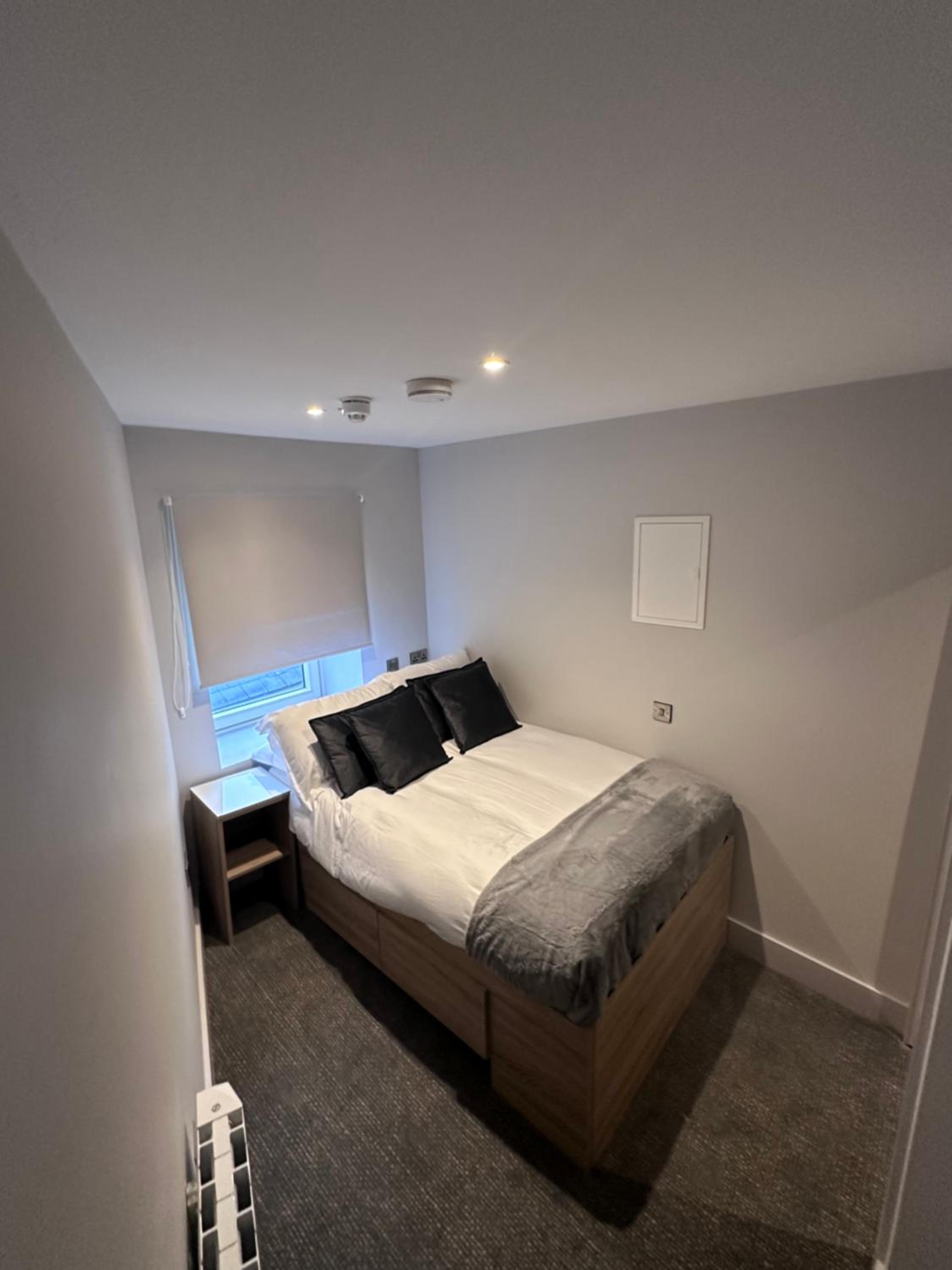 Budget Double Room photo 3