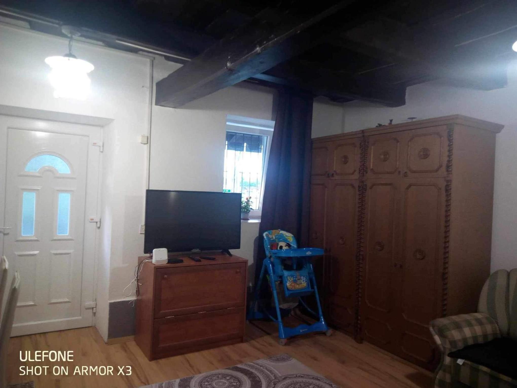 One-Bedroom House photo 2