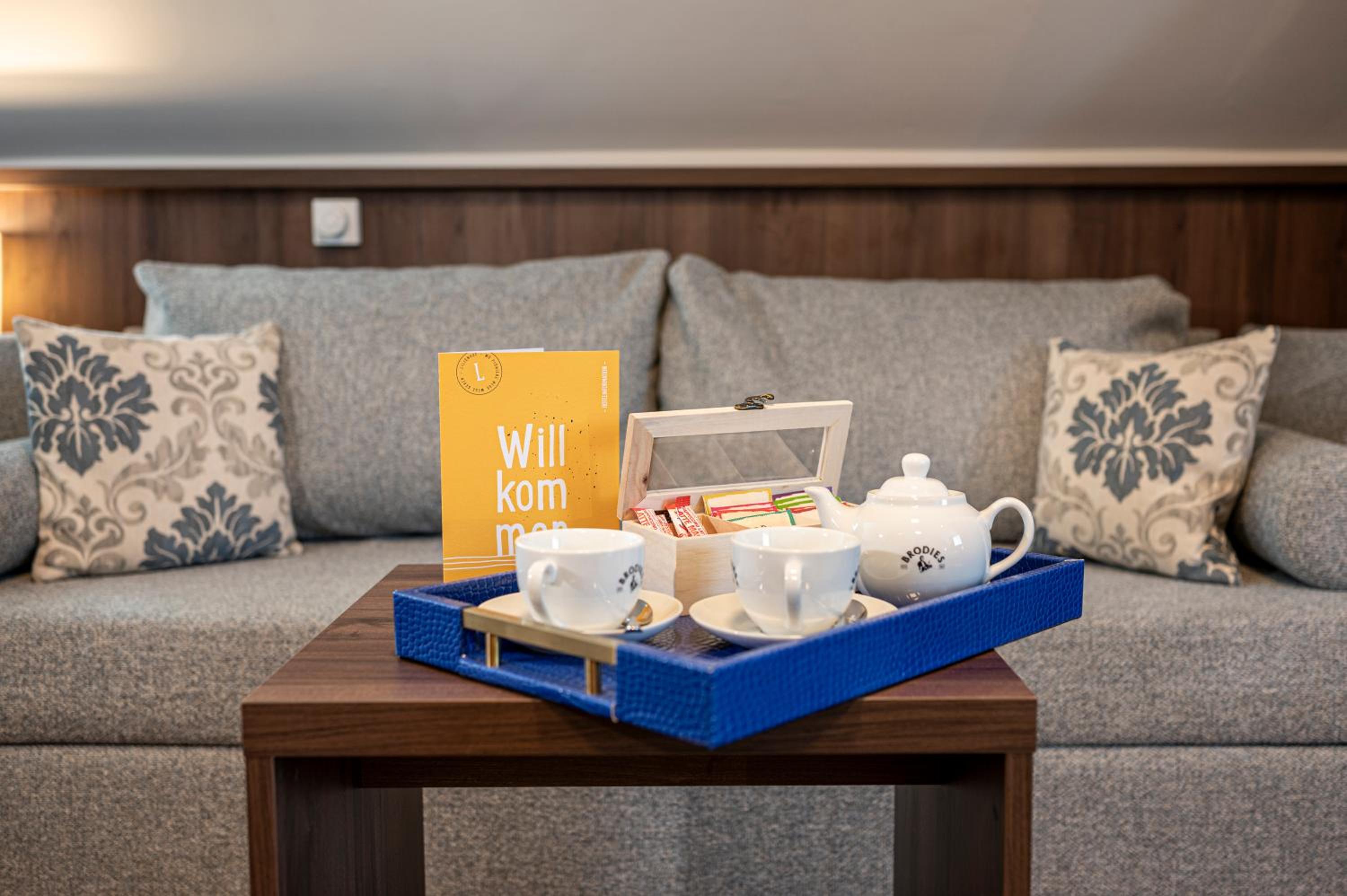 Premium Double Room - Photo 8