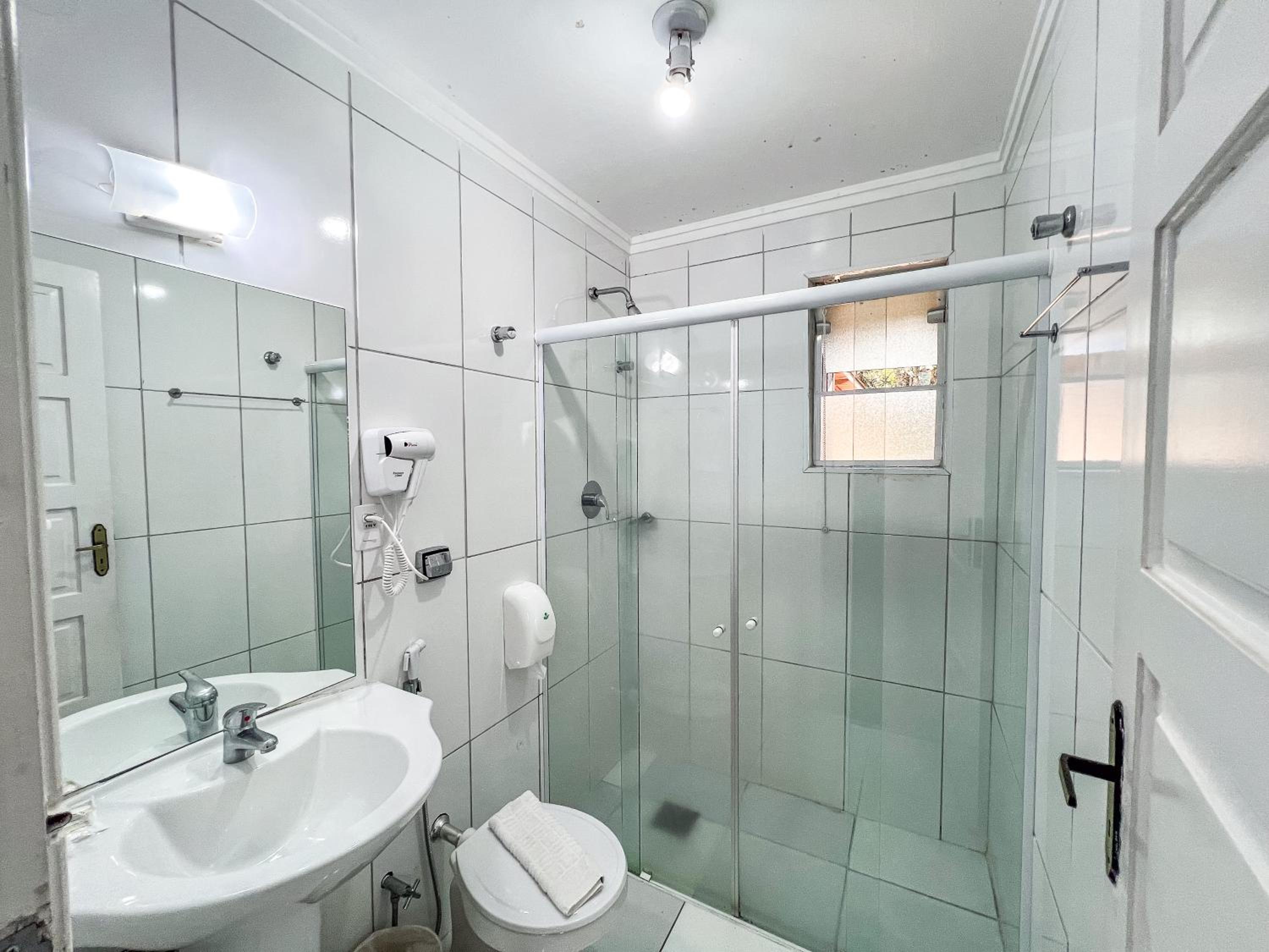 Standard Triple Room with 1 Double Bed and 1 Single Bed