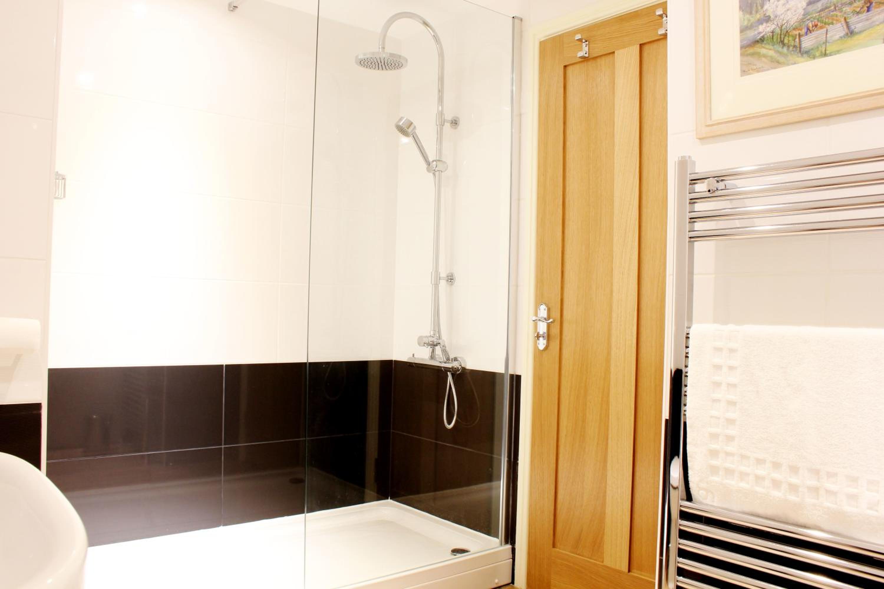 Deluxe King Room photo 3