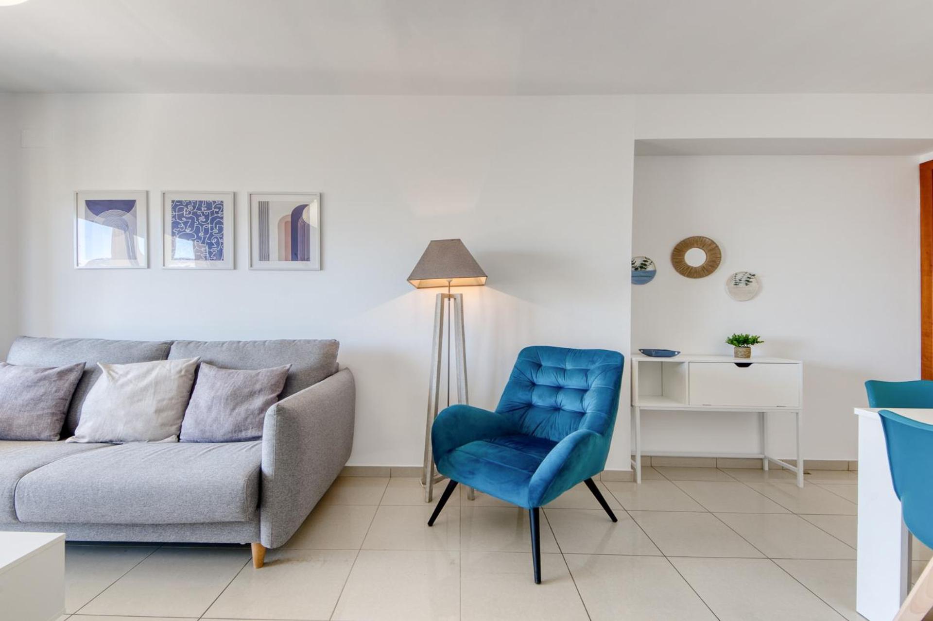 Apartamento con vista a la piscina